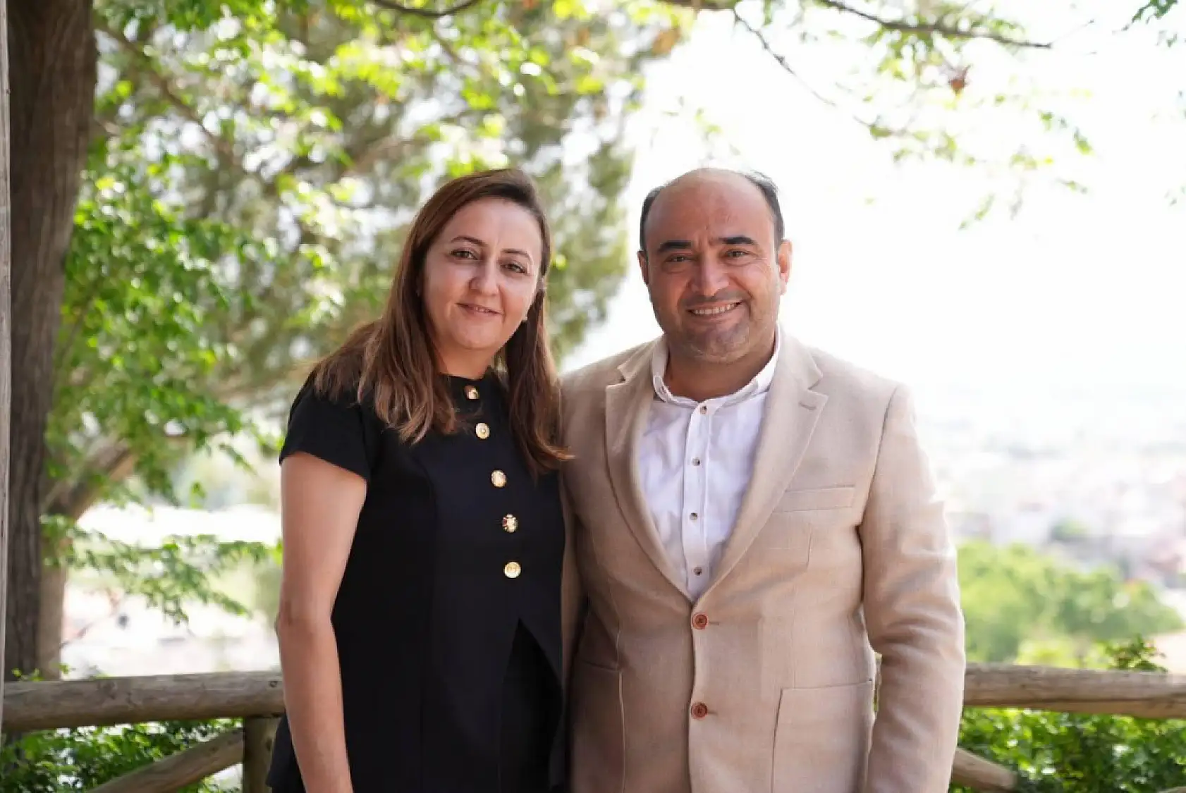 Başkan Akdenizli, Anneler Günü'nde Kadın Mesai Arkadaşlarıyla Buluştu