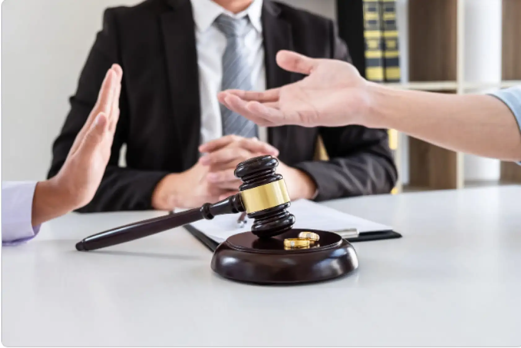 Boşandıktan sonra mal paylaşımı şoku! Yargıtay'dan emsal karar: 'Bağış olduğu açıkça kanıtlanmalı'