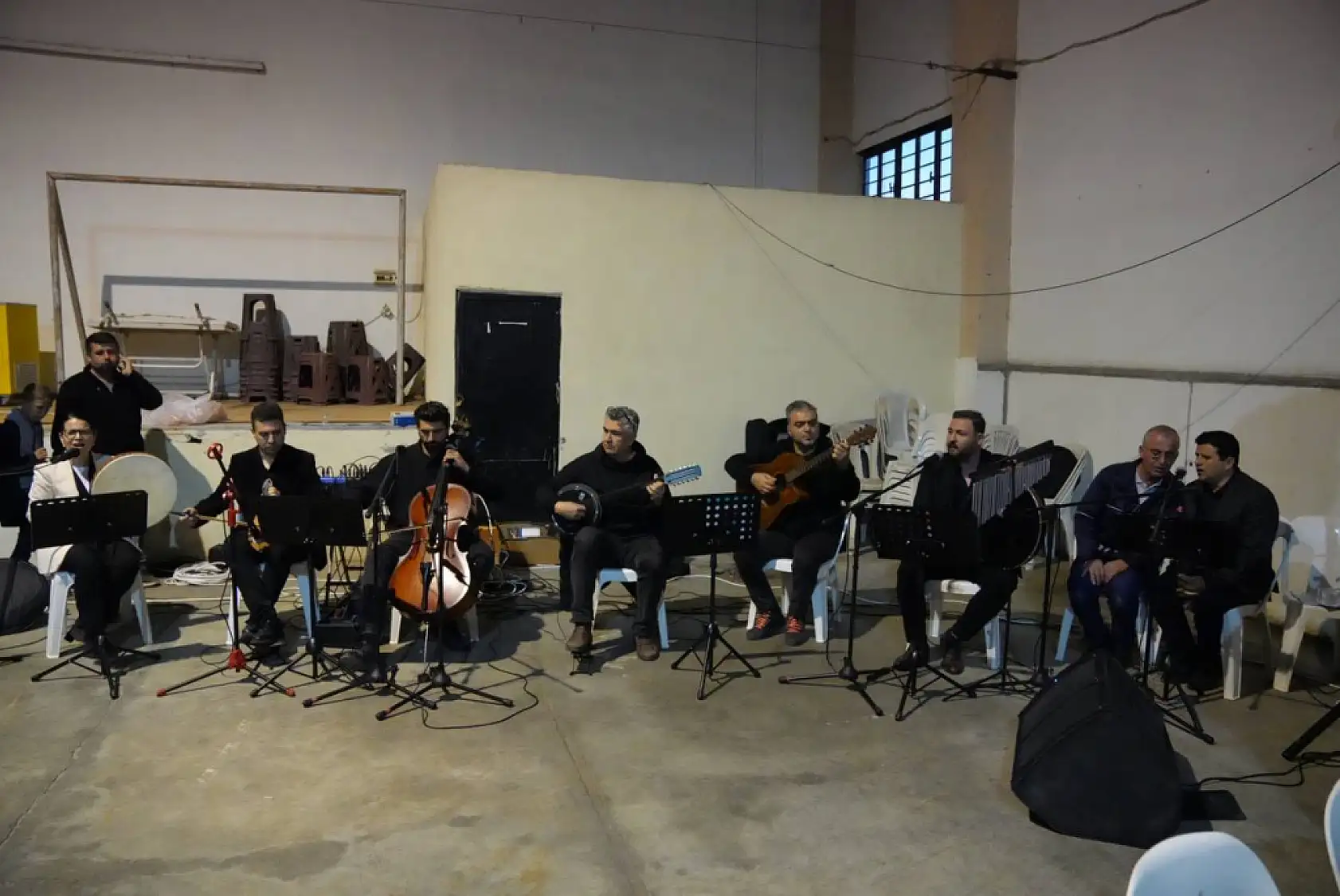 Başkan Akdenizli iftarını Kadıköy Mahallesinde vatandaşlarla yaptı