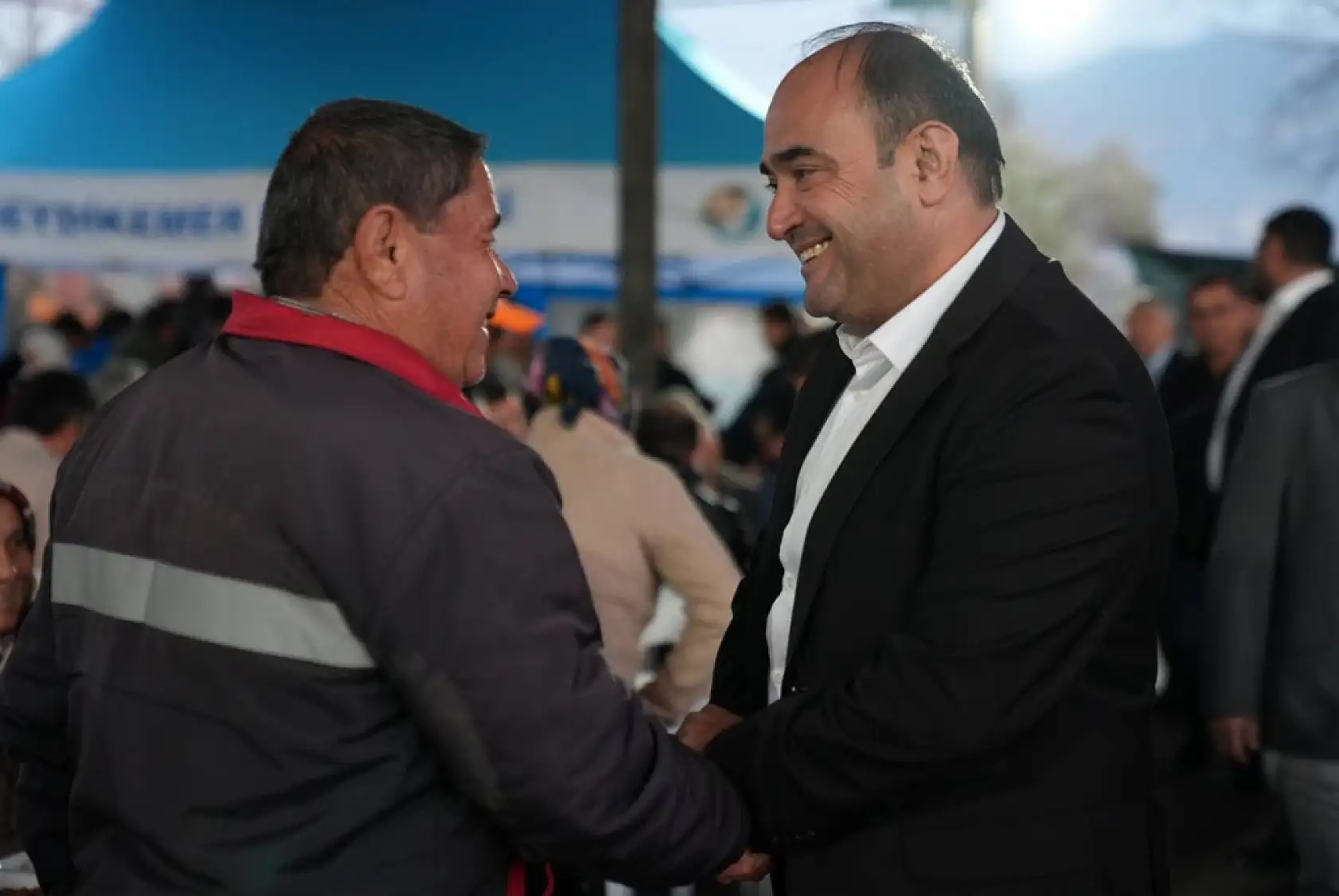 Başkan Akdenizli 2 bin kişiyle orucunu açtı