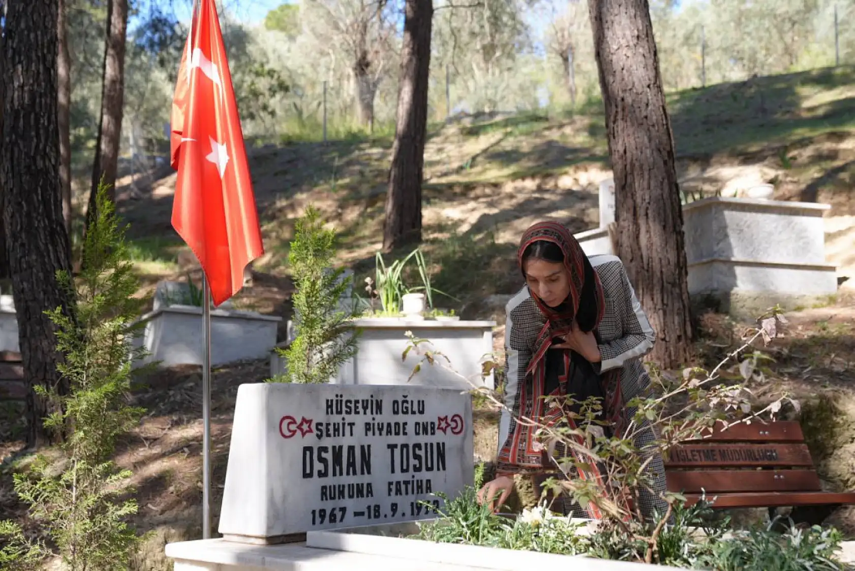 Seydikemer Protokolü Şehitlerimizin Kabirlerini Ziyaret Etti