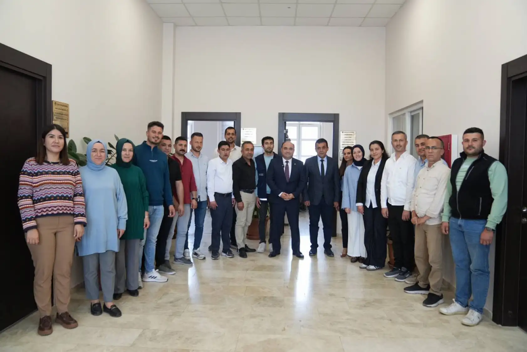 Başkan Akdenizli belediye personeli ile bayramlaştı