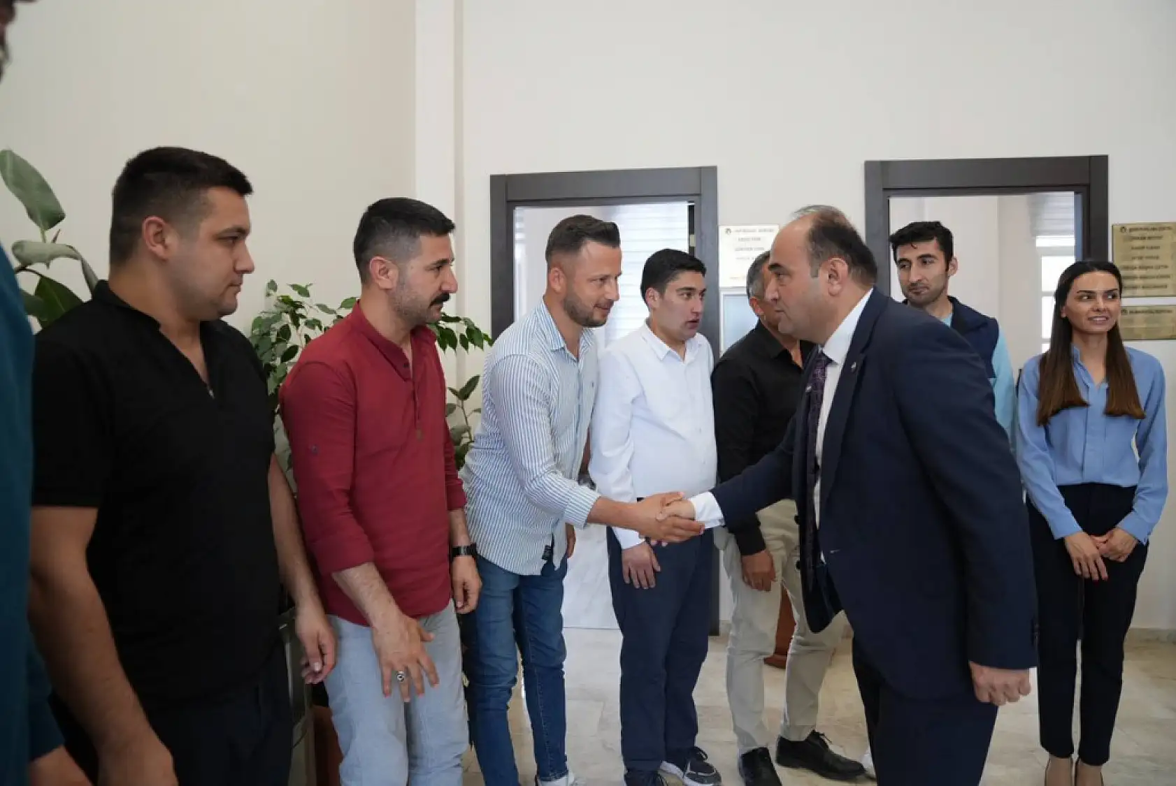 Başkan Akdenizli belediye personeli ile bayramlaştı