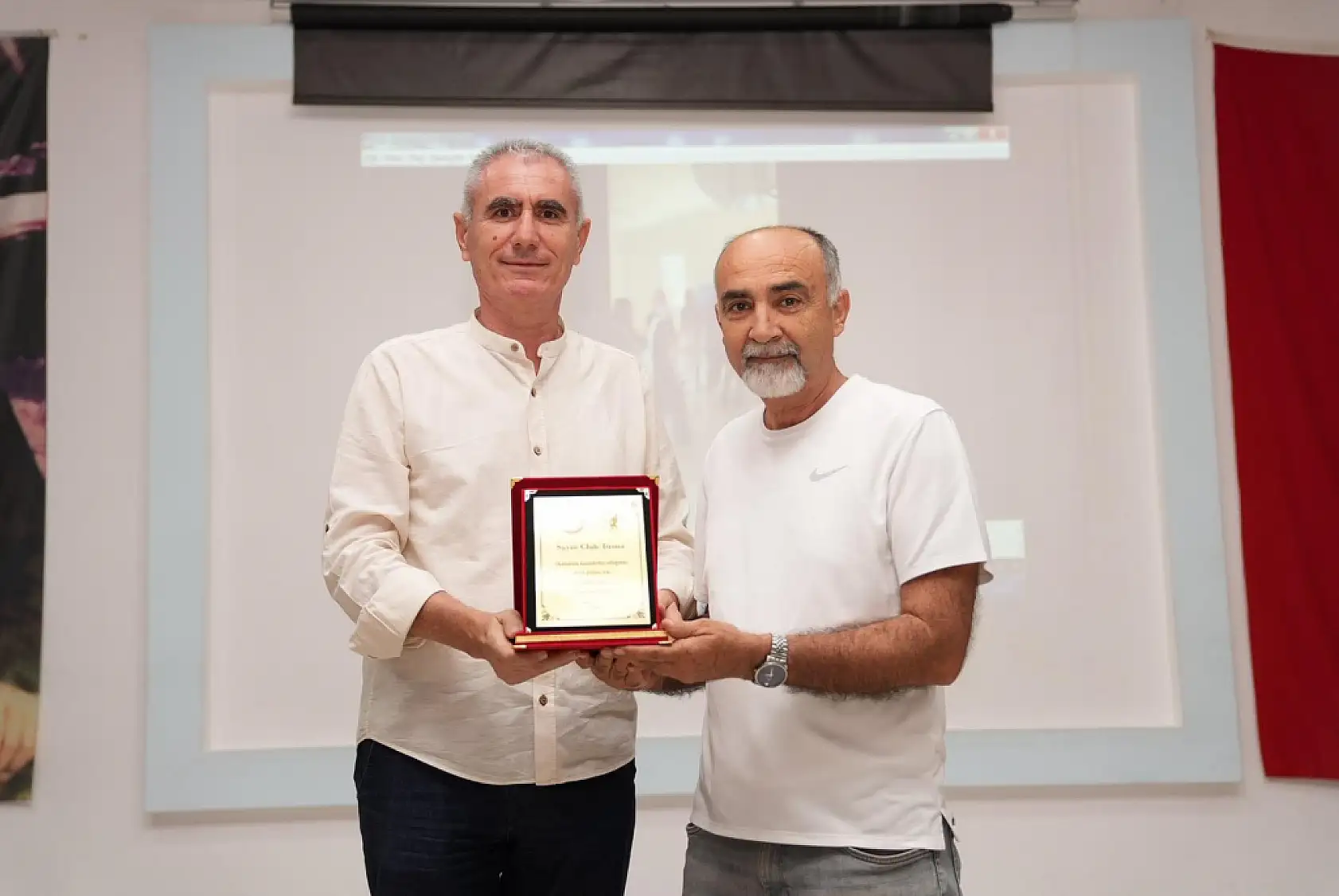 FTSO, Şefika Pekin Kız Mesleki ve Teknik Anadolu Lisesi'ne Mutfak Atölyesi hediye etti