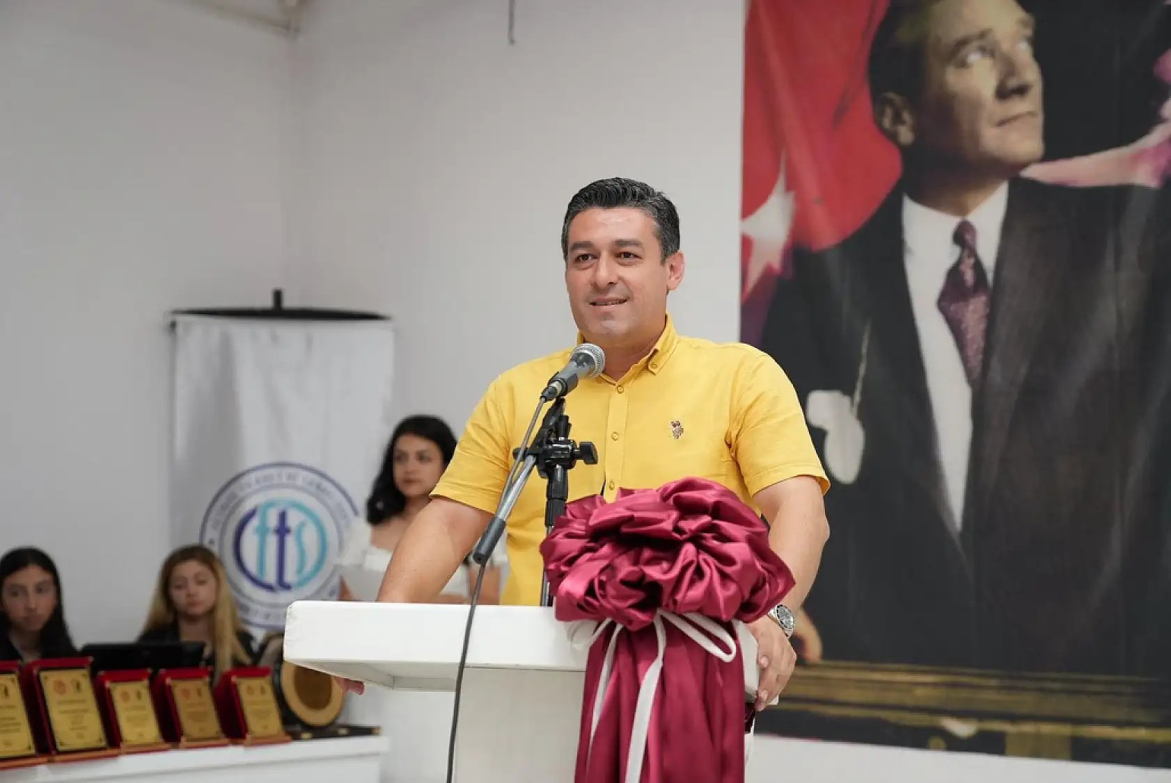 FTSO, Şefika Pekin Kız Mesleki ve Teknik Anadolu Lisesi'ne Mutfak Atölyesi hediye etti