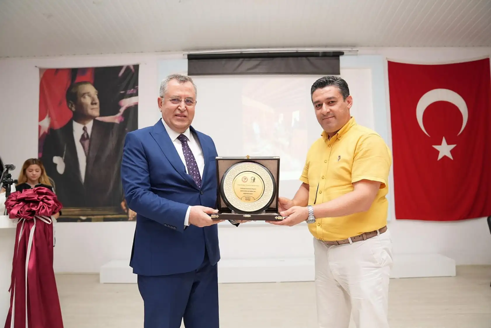 FTSO, Şefika Pekin Kız Mesleki ve Teknik Anadolu Lisesi'ne Mutfak Atölyesi hediye etti