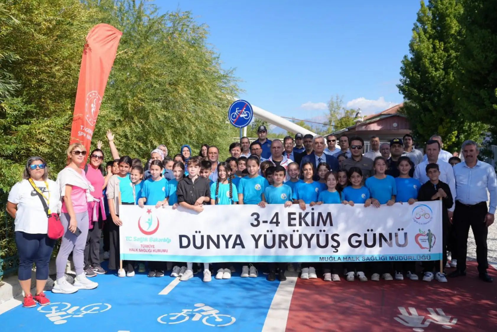 Seydikemer'de Dünya Yürüyüş Günü Etkinliği Düzenlendi