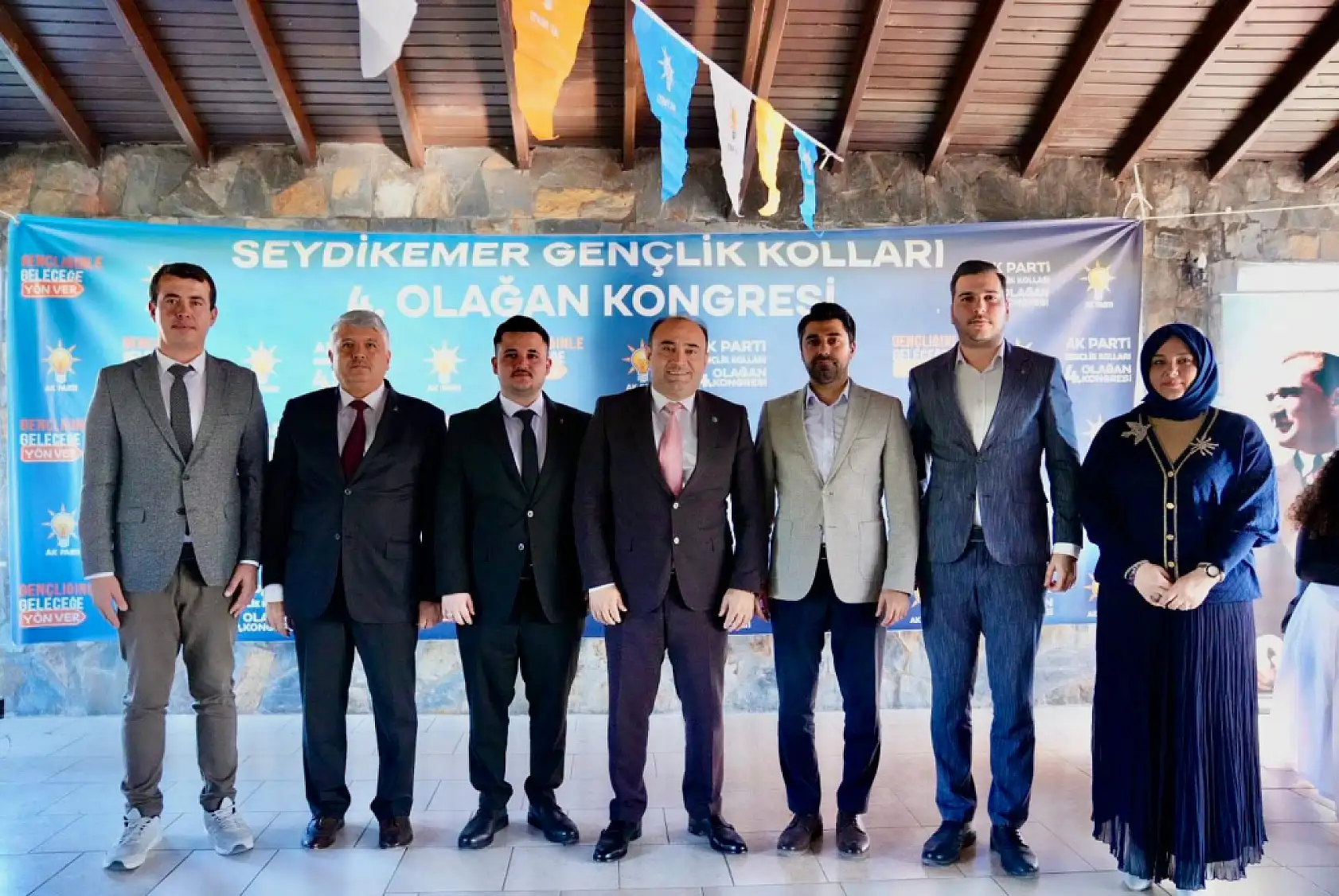 Seydikemer'de seçim: Emre Keş, AK Parti Gençlik Kolları Başkanı Oldu