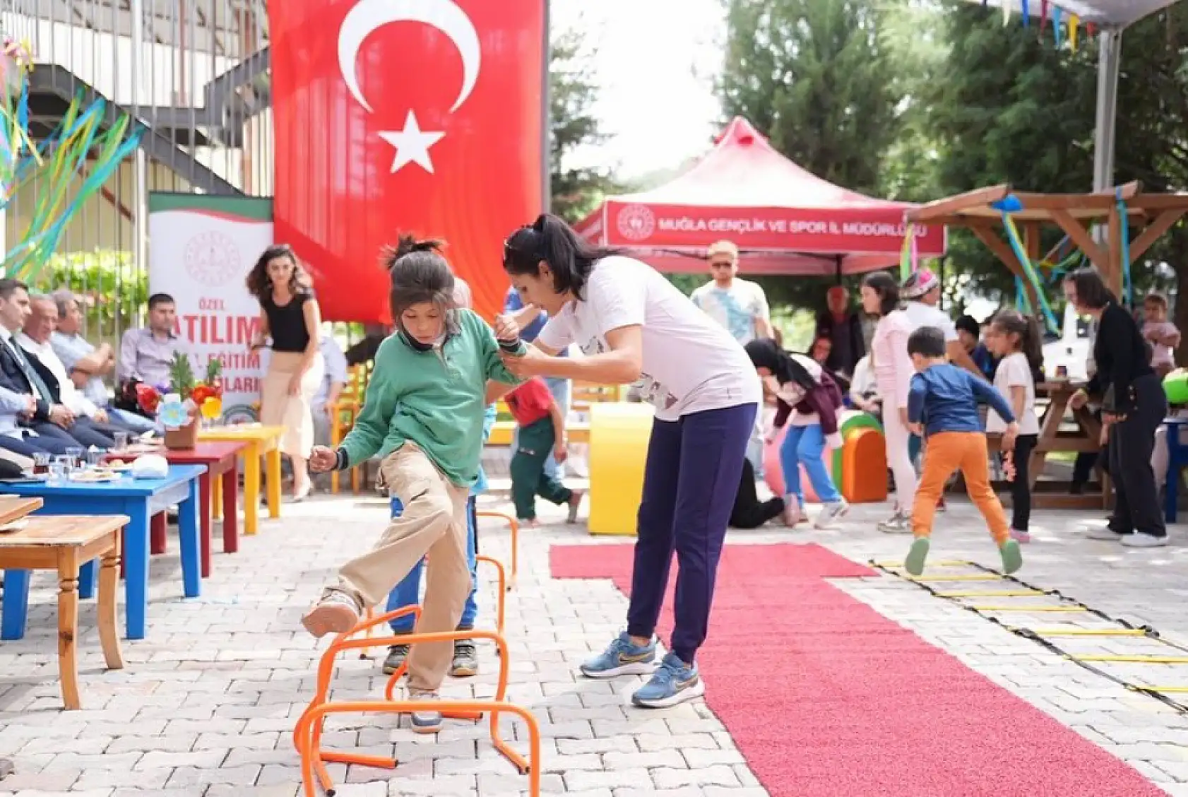 Seydikemer Atılım Özel Eğitim ve Rehabilitasyon Merkezi'nde Engelliler Haftası Etkinliği