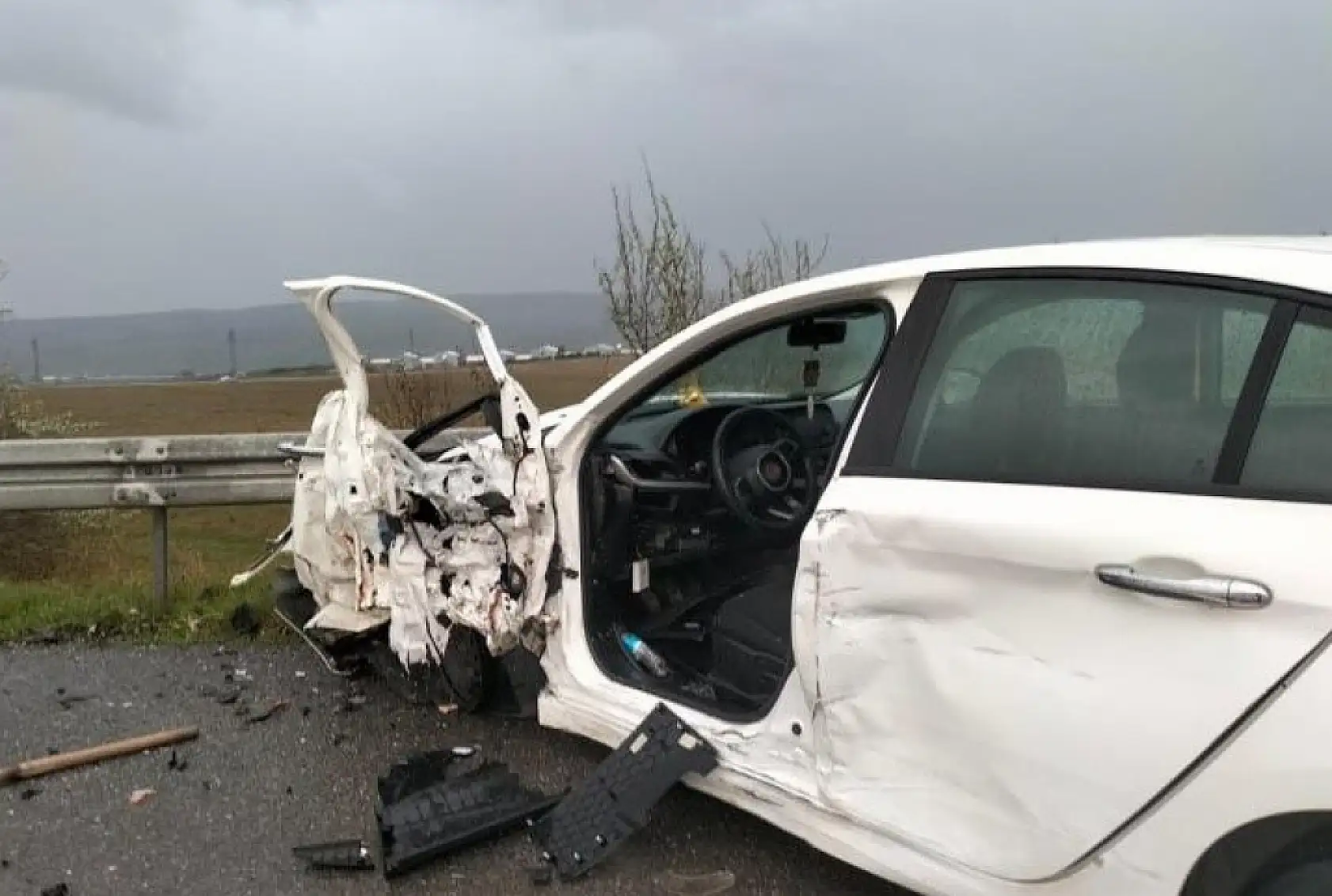 Zincirleme kaza: 2 ölü, 4 yaralı