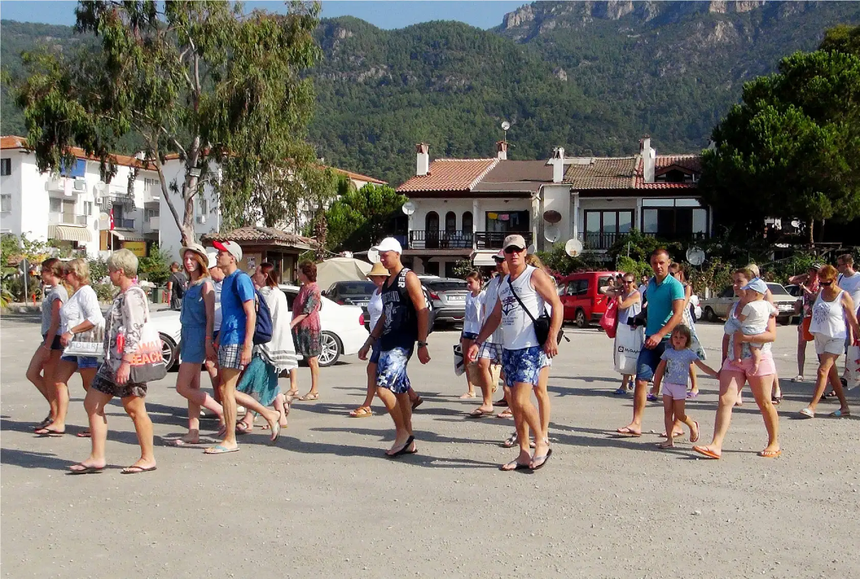 Fethiye, Bodrum ve Marmaris'e gelen turist sayısında yüzde 3 düşüş sürüyor