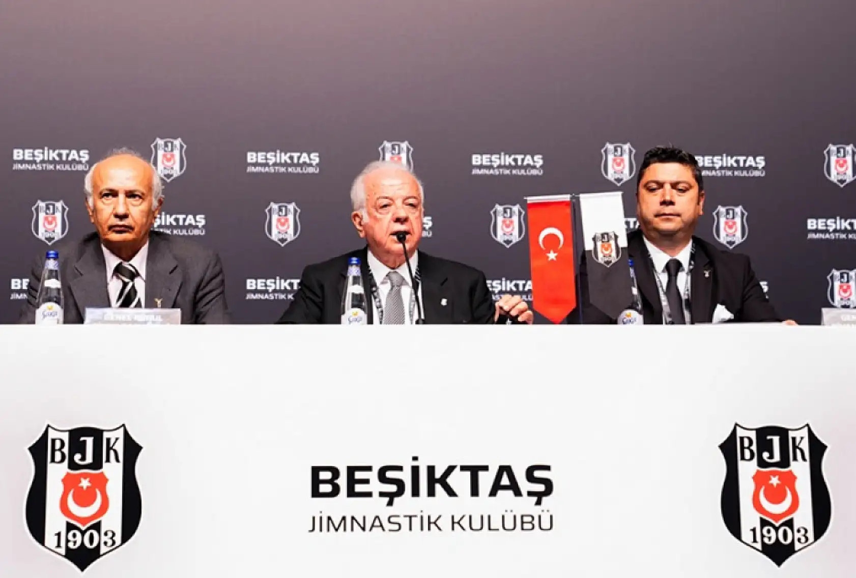 Beşiktaş Kulübünün idari ve mali genel kurulu başladı