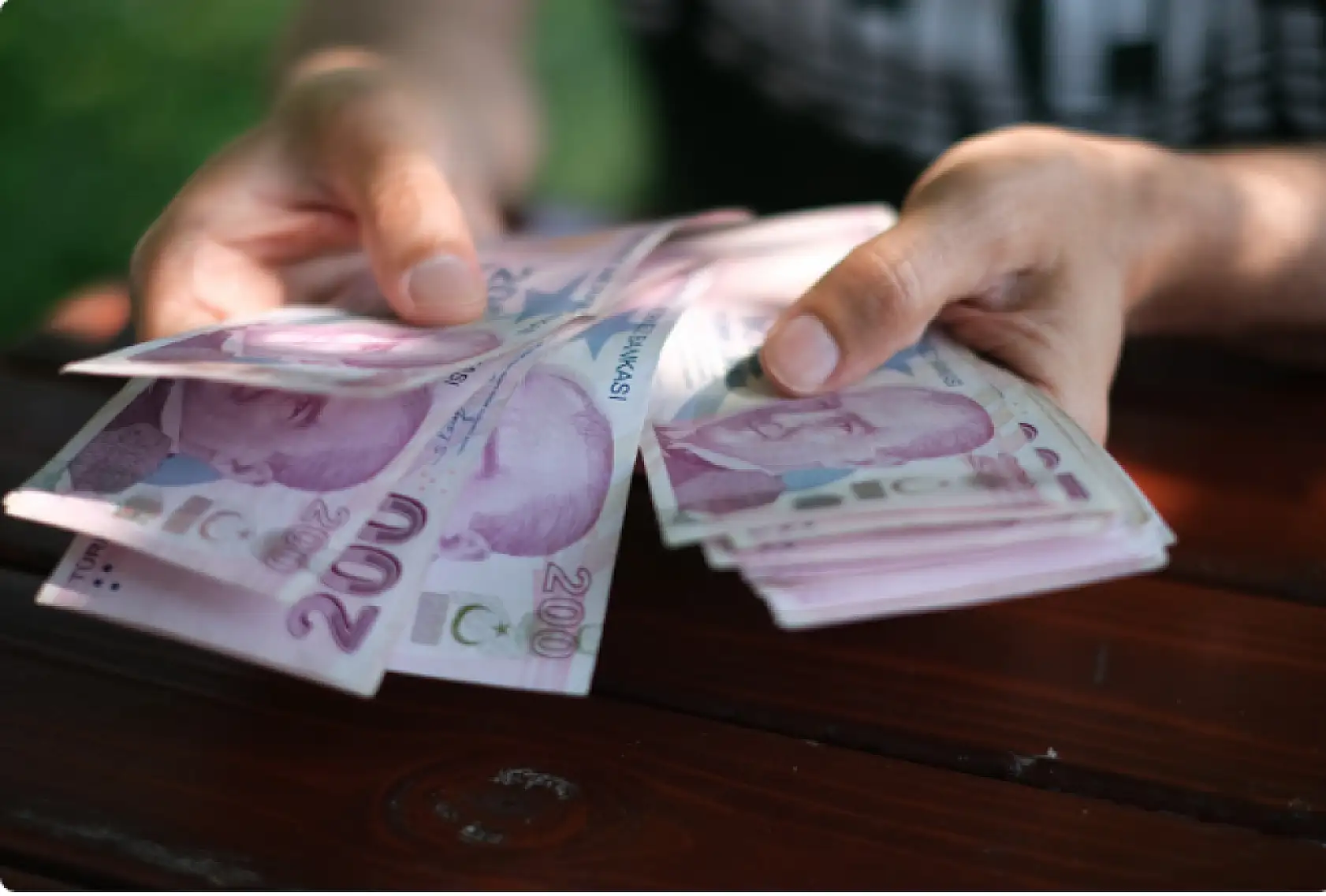 SSK, Bağ-Kur ve memur emeklisine son hesap! En düşük emekli maaşı için alınan karar ortaya çıktı