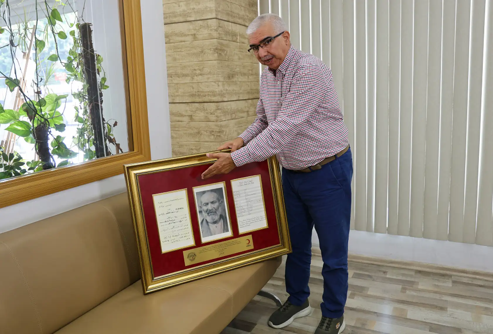 Filistin'de esir düşen dedesinin 107 yıllık mektubuna ulaştı