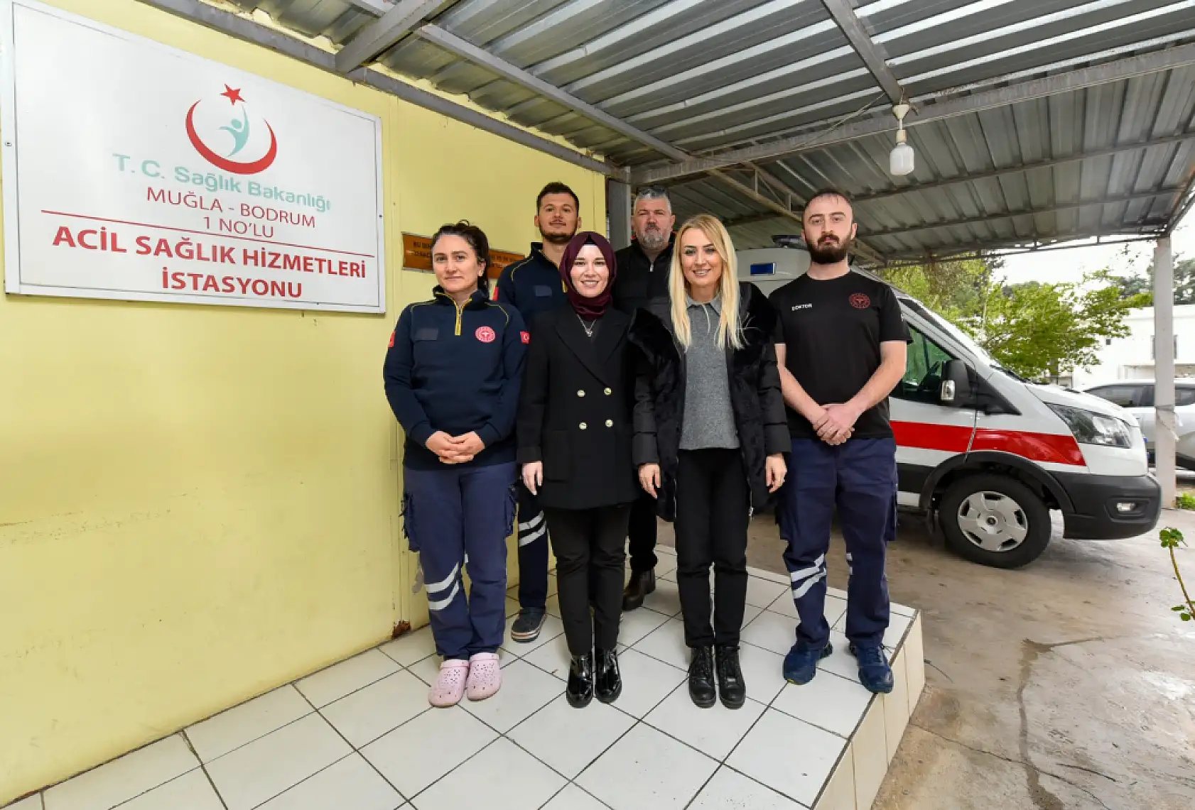 Bodrum'da sağlık hizmetlerine yakın takip: İstasyonlar incelendi, yeni ambulanslar teslim edildi