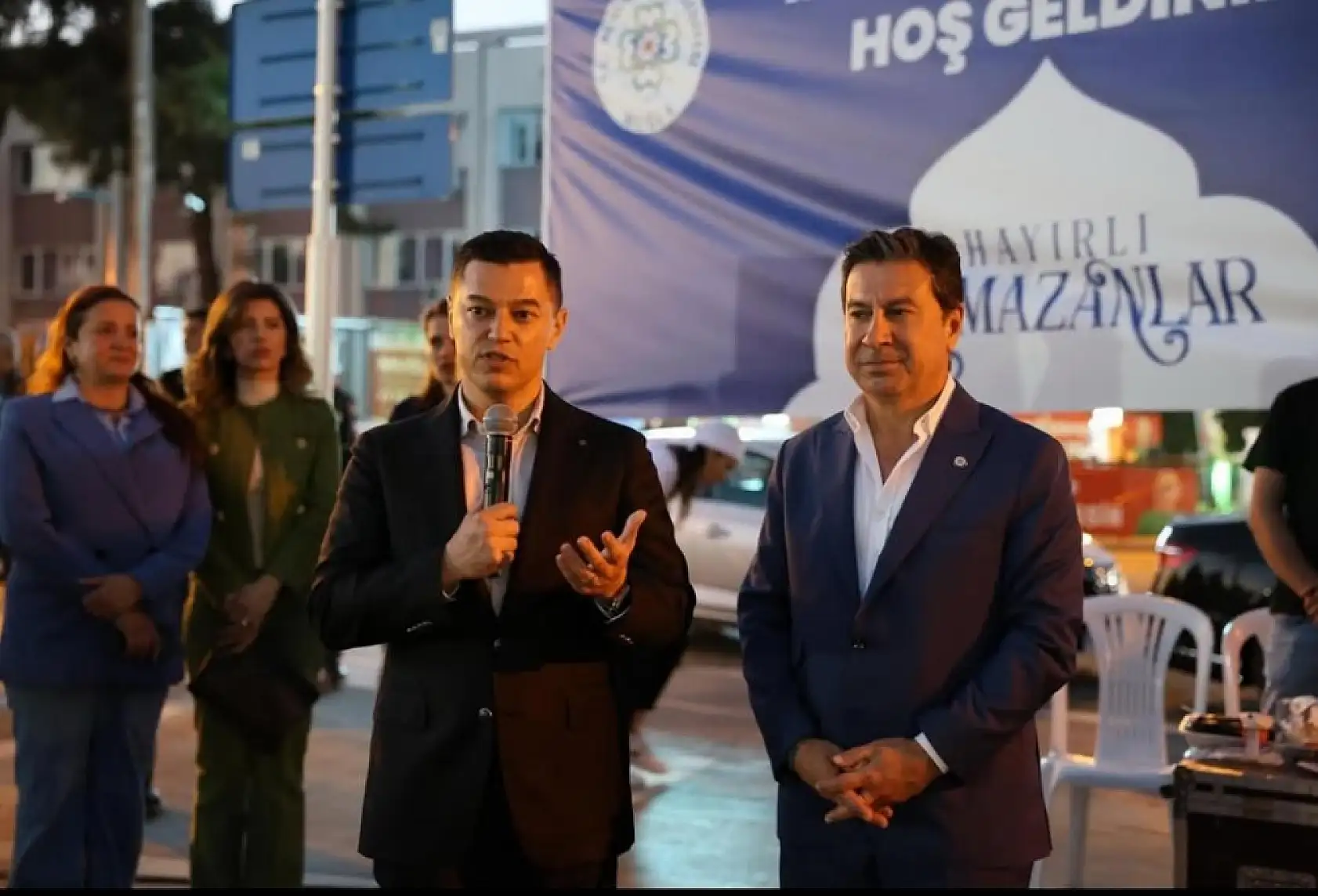 Başkan Aras ve Başkan Ünlü, Marmaris'te binlerce kişiyle iftar yaptı