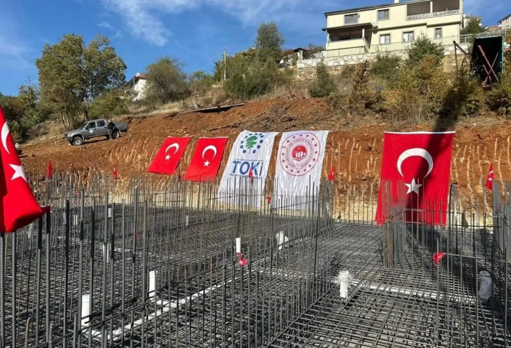 Kavaklıdere'de 9'uncu toplu konut için temel atıldı