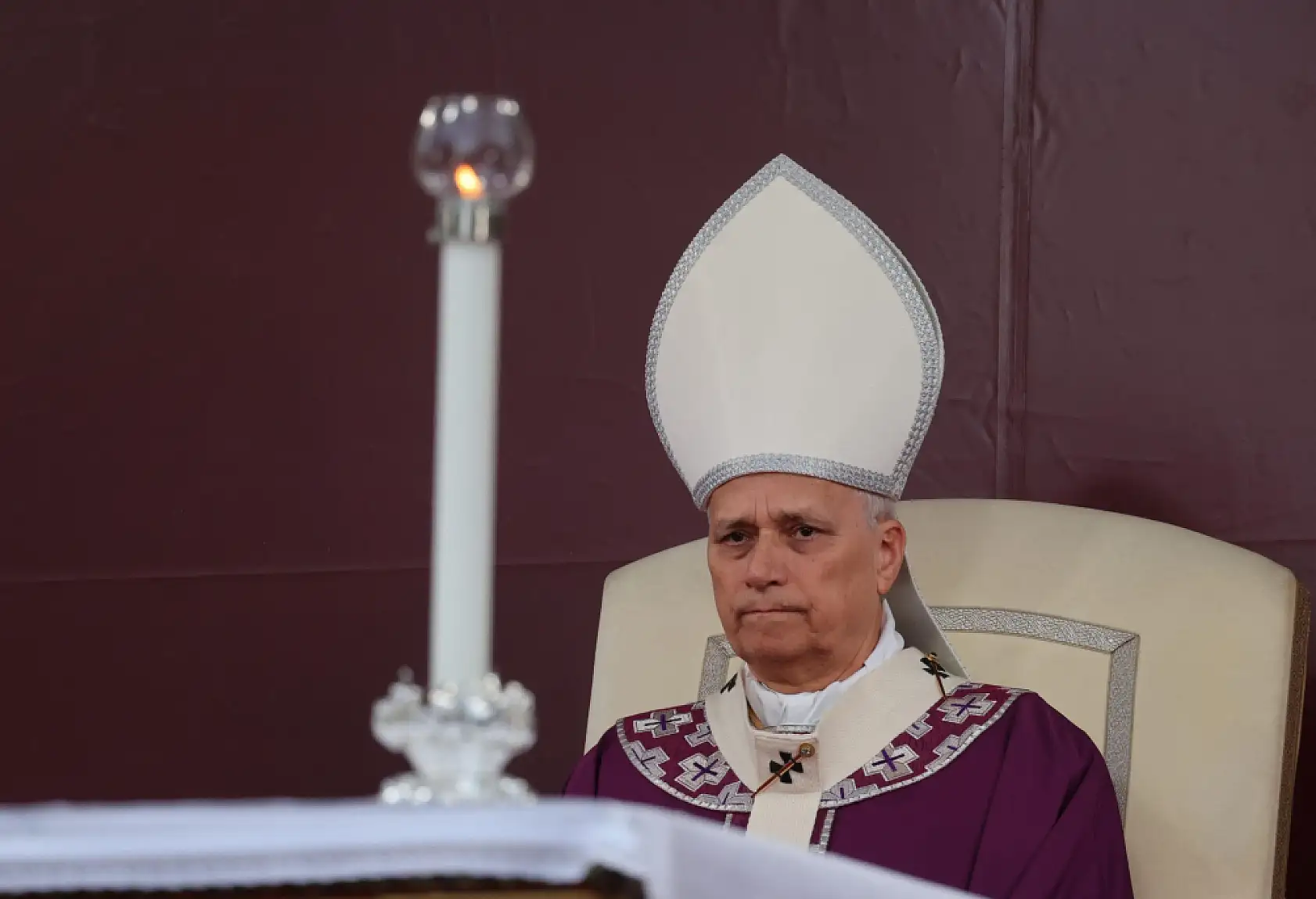 İznik'te Papa ziyareti için mobil baz istasyonları kuruldu, Osmanlı motifli çinilerle hazırlık yapılıyor