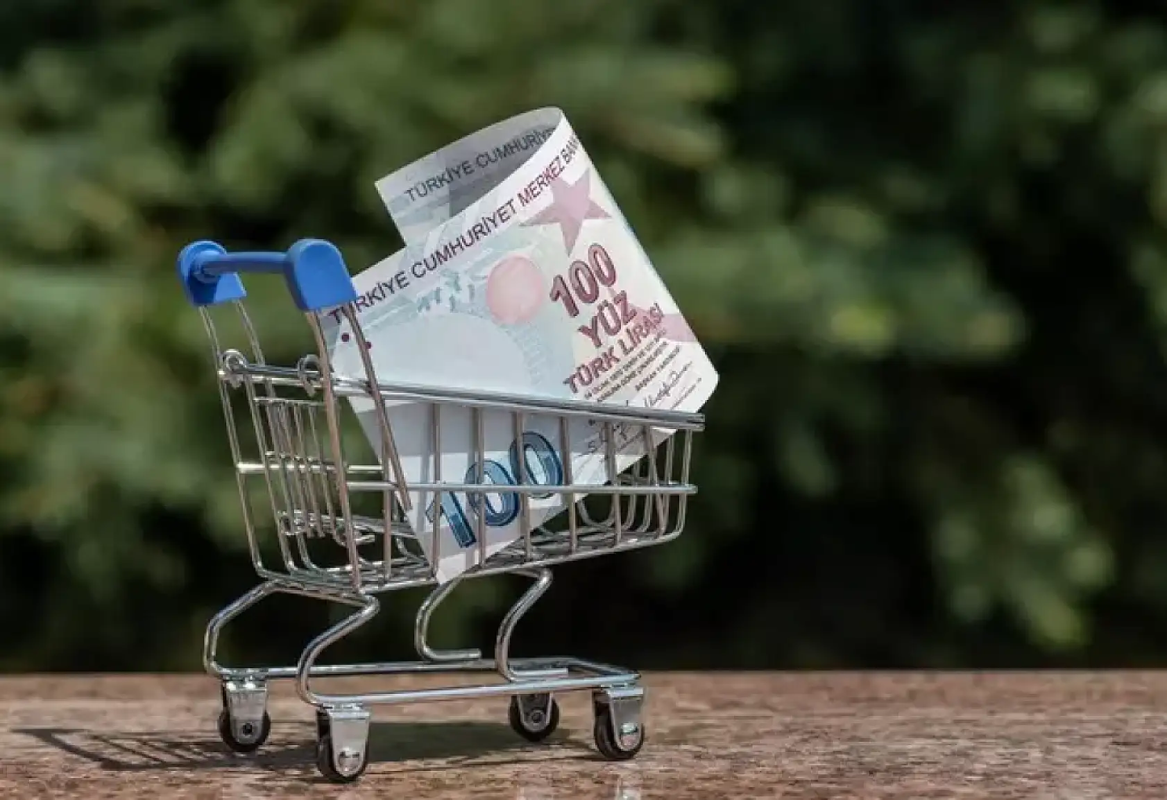 Emekli ve asgari ücretli için geriye dönük zam yolu! TÜİK'in enflasyon hesabı mahkeme yolunu açtı: Maaş davaları için açıklama