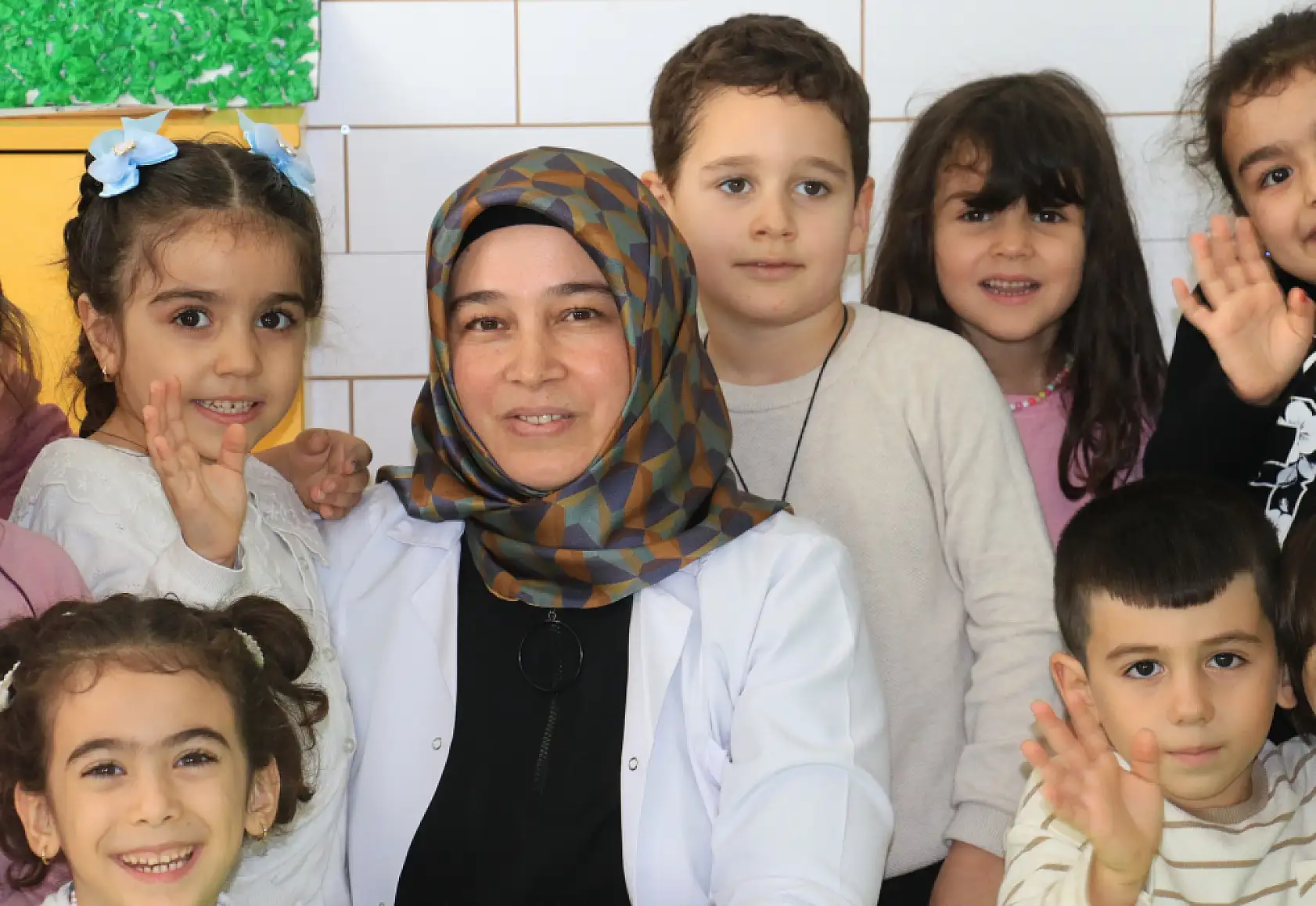 3 çocuk annesinin azmi: Hayvancılıkla uğraşırken çocukların ilk öğretmeni oldu