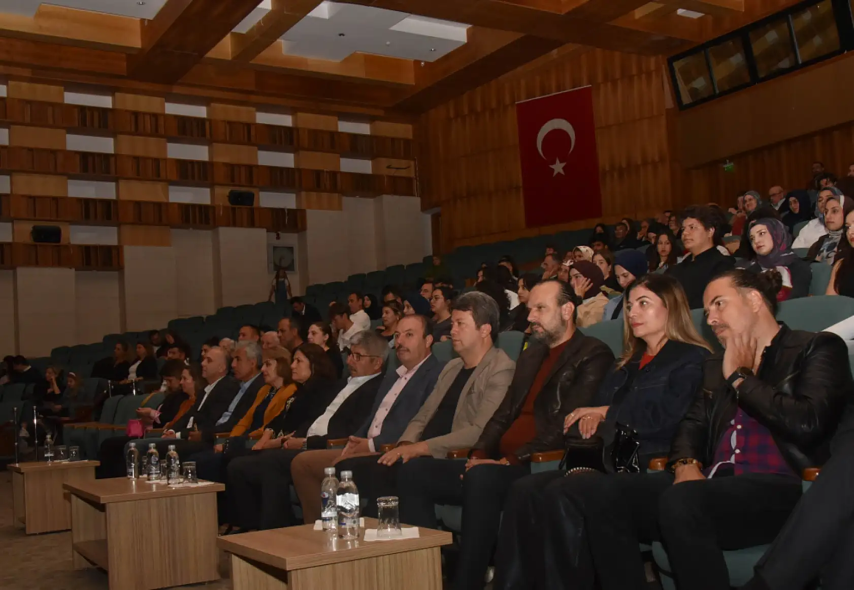 'Her Telden Her İlden' konser ekibi 4. kez MSKÜ'de dinleyicileriyle buluştu