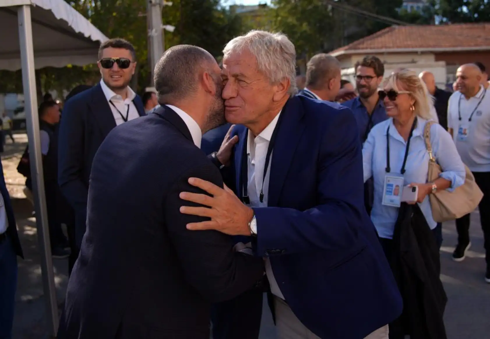 Fenerbahçe'de oy kullanma işlemi başladı