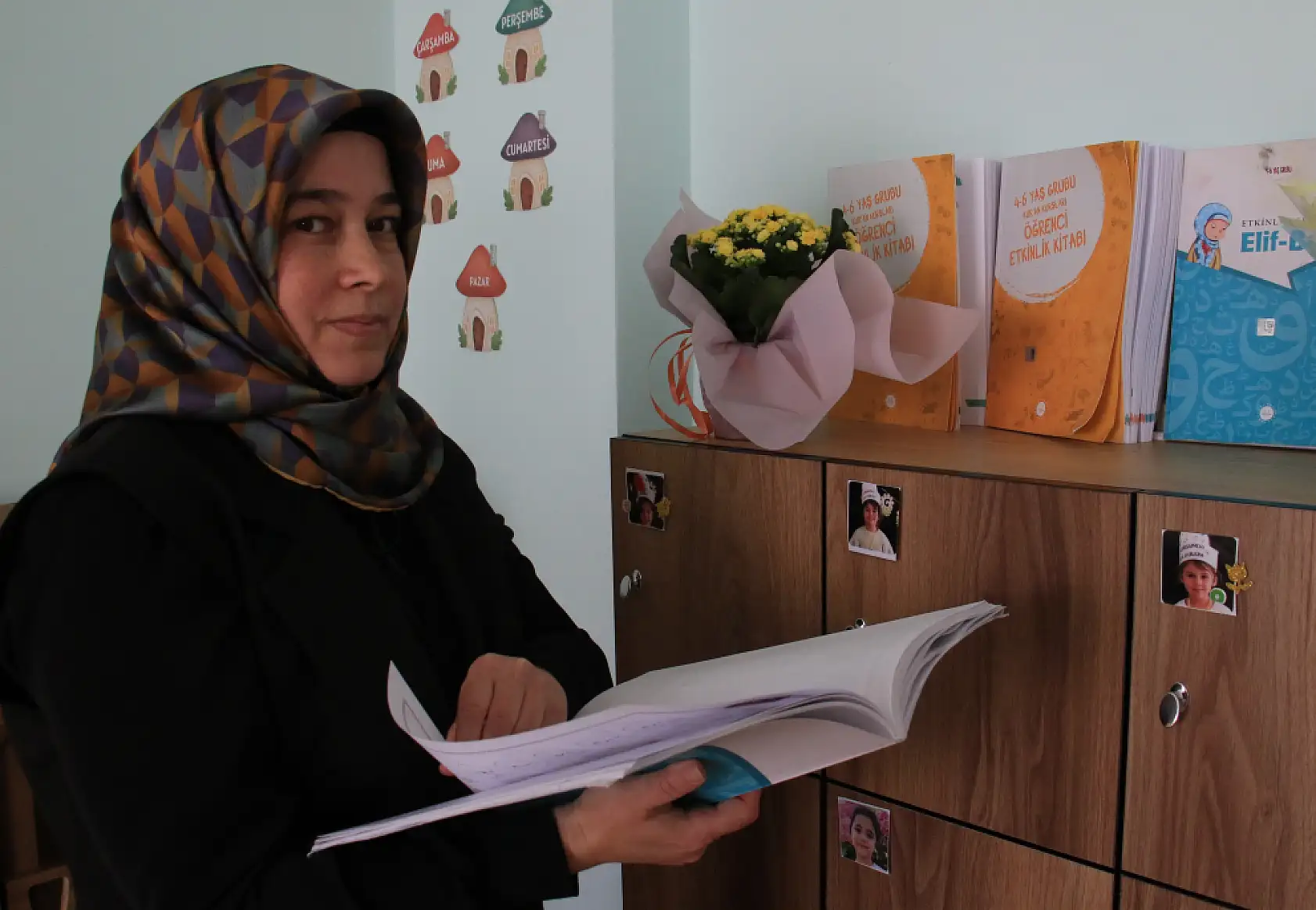 3 çocuk annesinin azmi: Hayvancılıkla uğraşırken çocukların ilk öğretmeni oldu