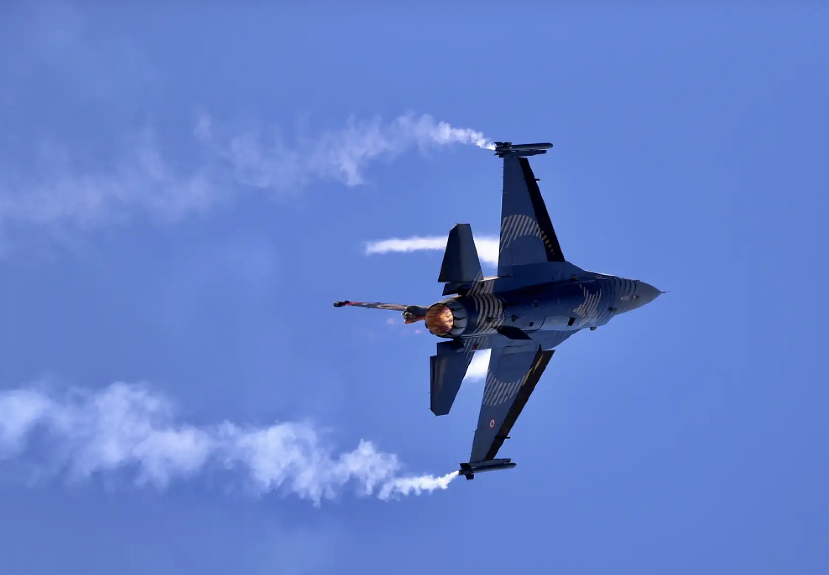 SOLOTÜRK'ten Fethiye'de prova uçuşu