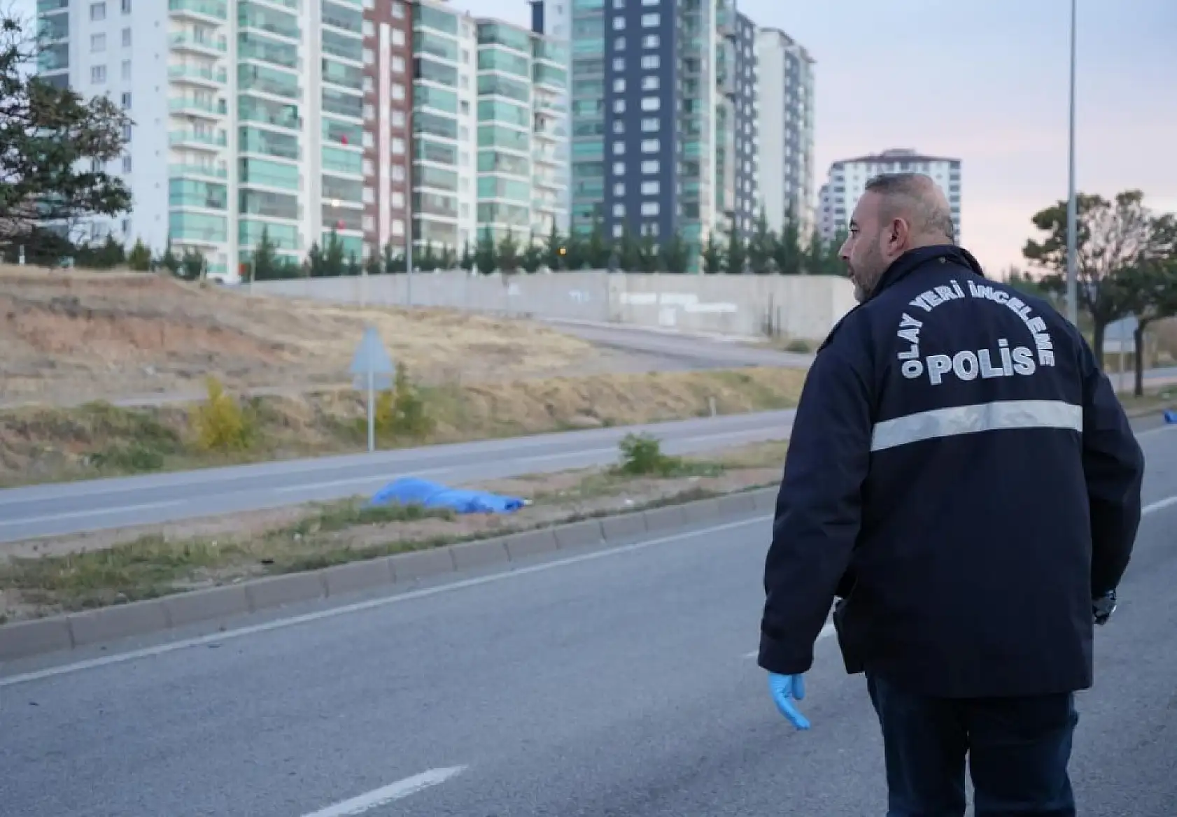 Ana Yolda Karşıya Geçmek İsteyen Yaya Otomobilin Çarpmasıyla Yaşamını Yitirdi