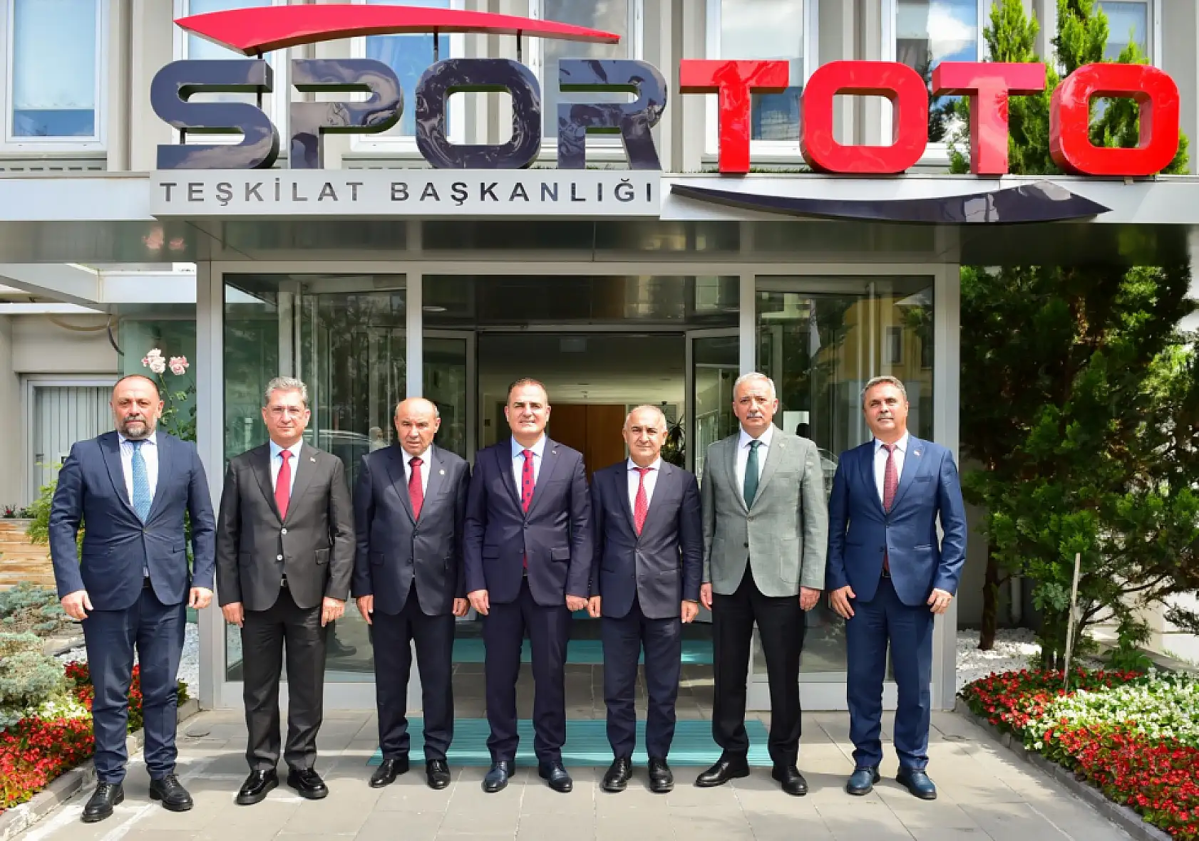 Muğla'ya 3 Yeni Spor Yatırımı: Menteşe, Marmaris ve Bodrum'a Modern Tesisler Kazandırılıyor