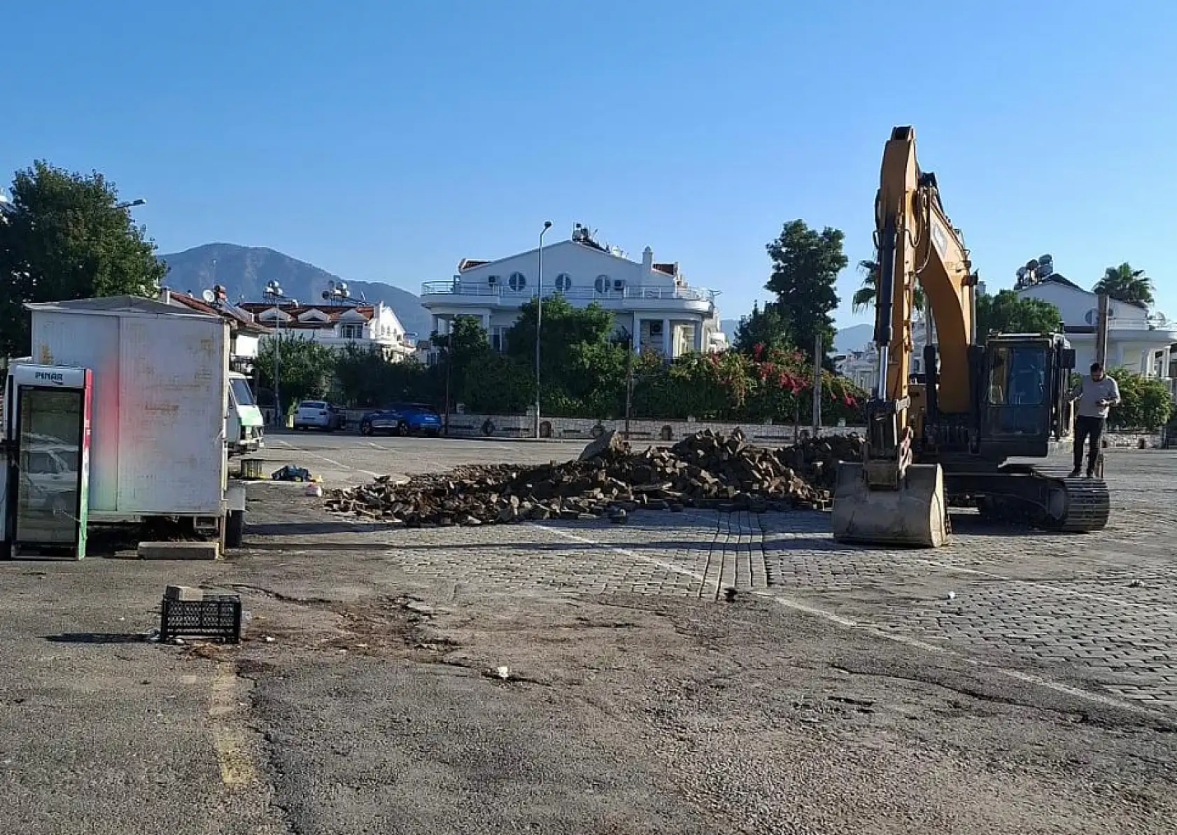 Fethiye'de Foça Mahallesi Semt Pazarı yenileniyor