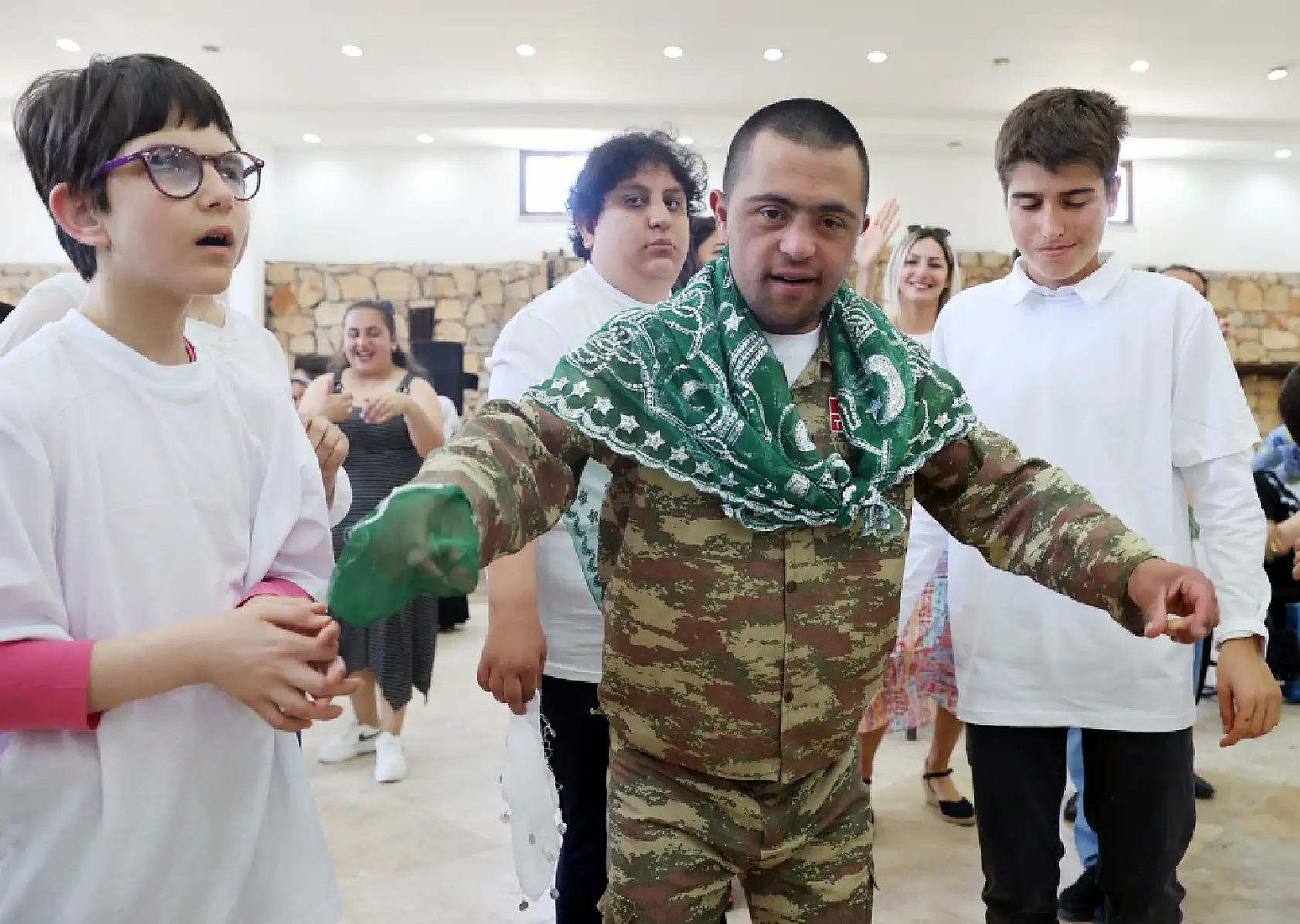 Muğla'da engelli bireyler için asker eğlencesi düzenlendi