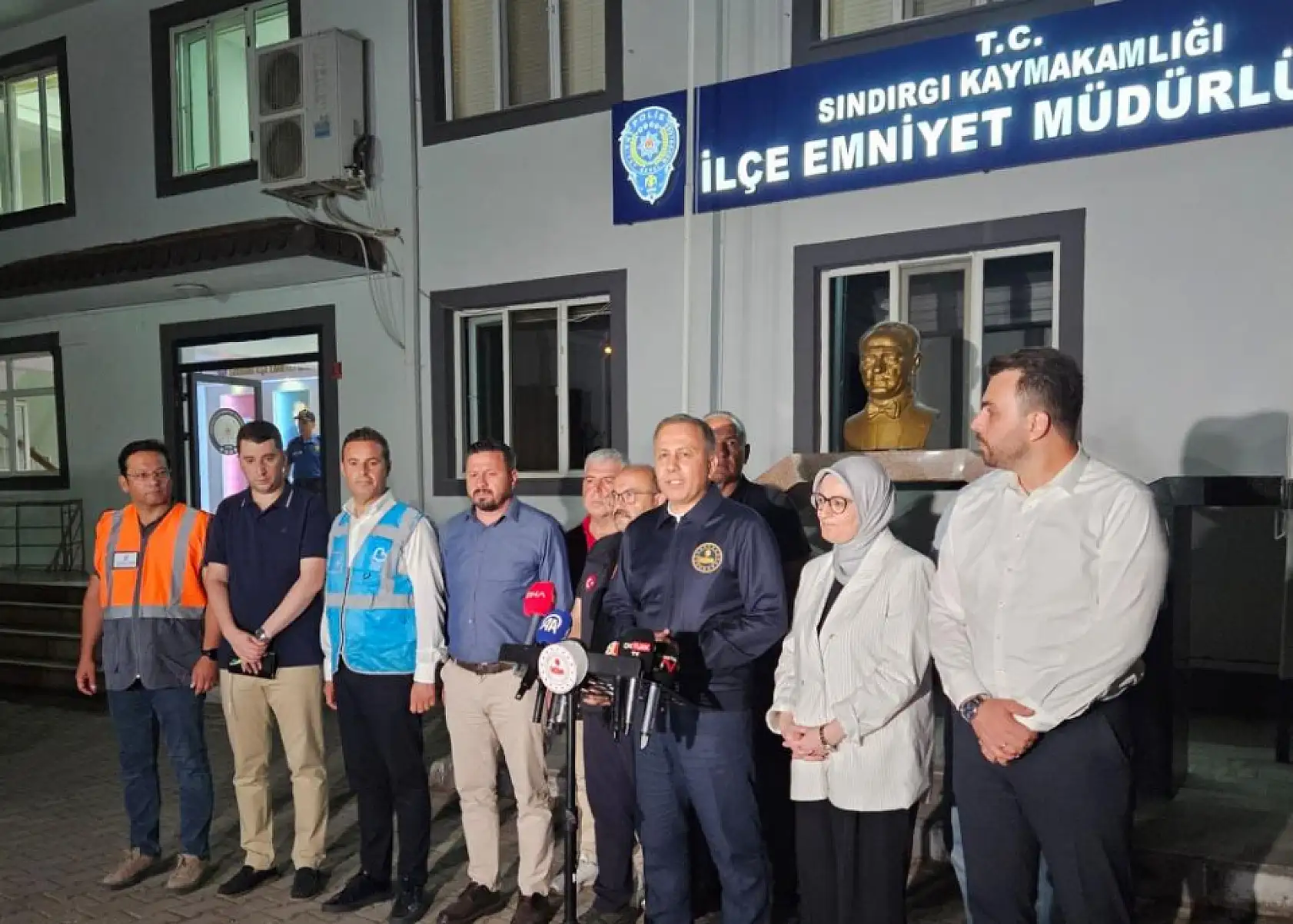 Balıkesir'deki depremde 1 kişi hayatını kaybetti
