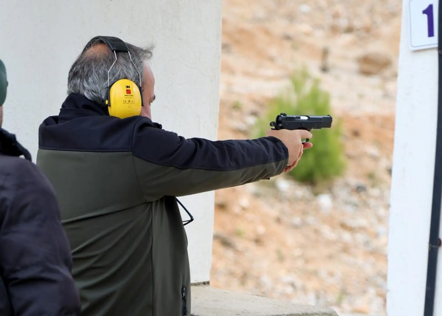 Muğla Orman Bölge Müdürlüğü personeline silah eğitimi