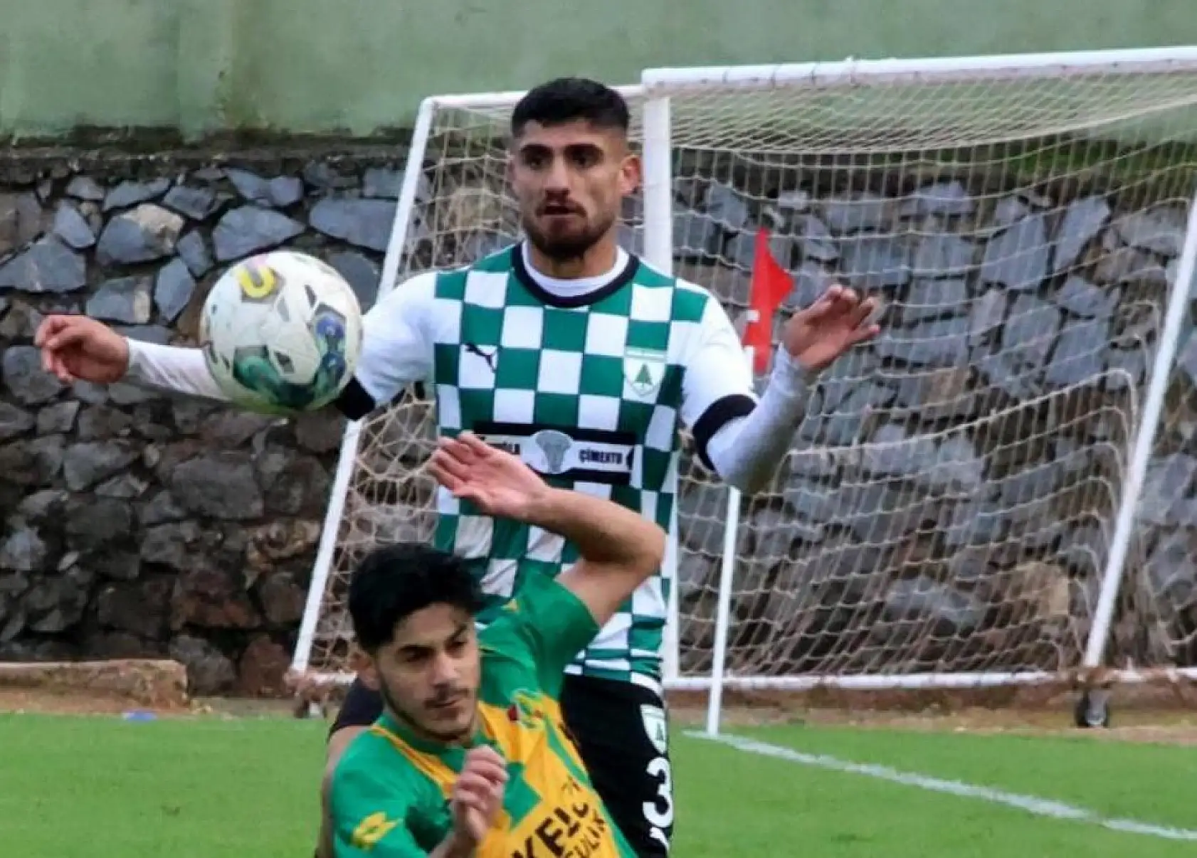 Muğlaspor 3 puanı 4 golle aldı