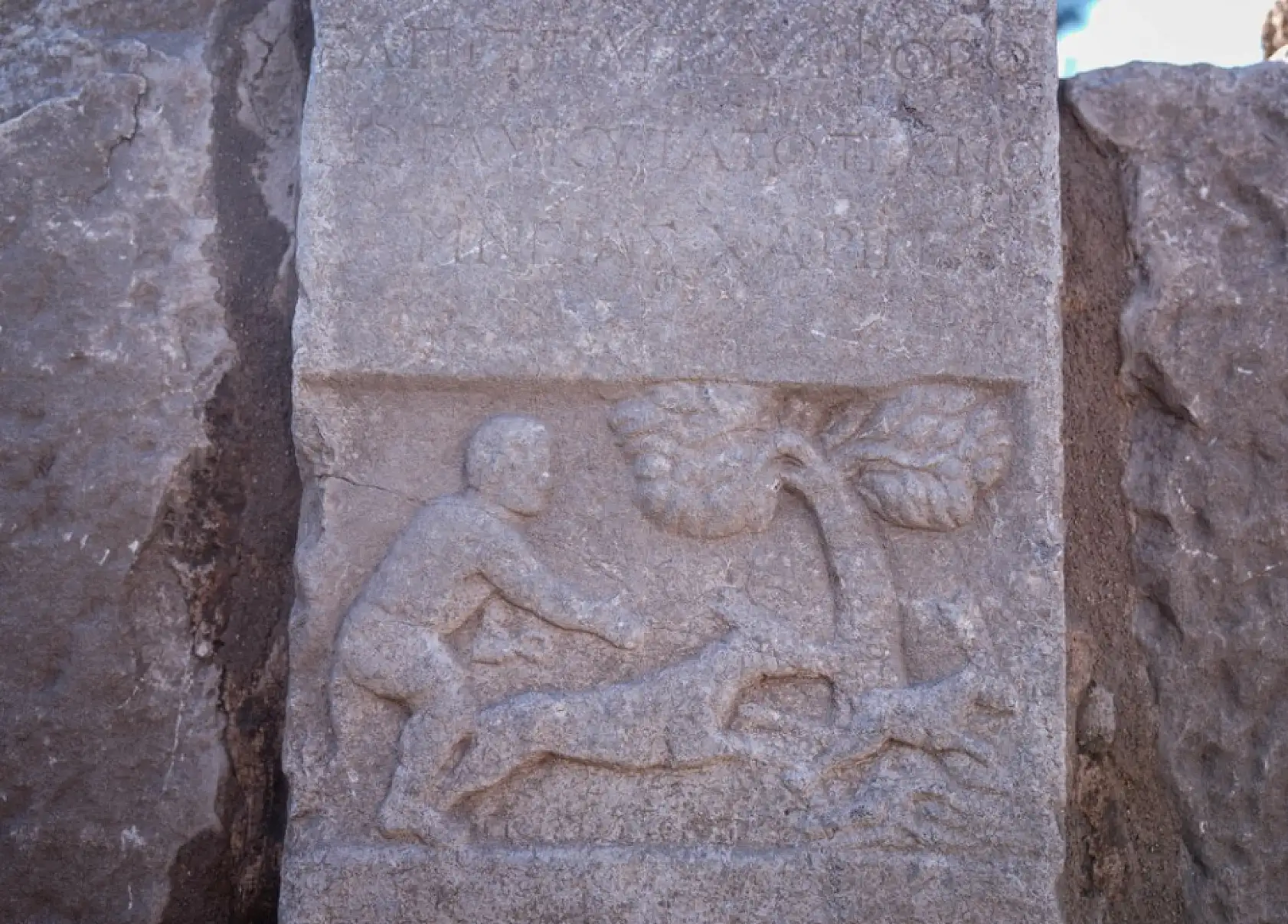 Pergamon'da 'Mozaikli Ev' gün yüzüne çıkarılıyor