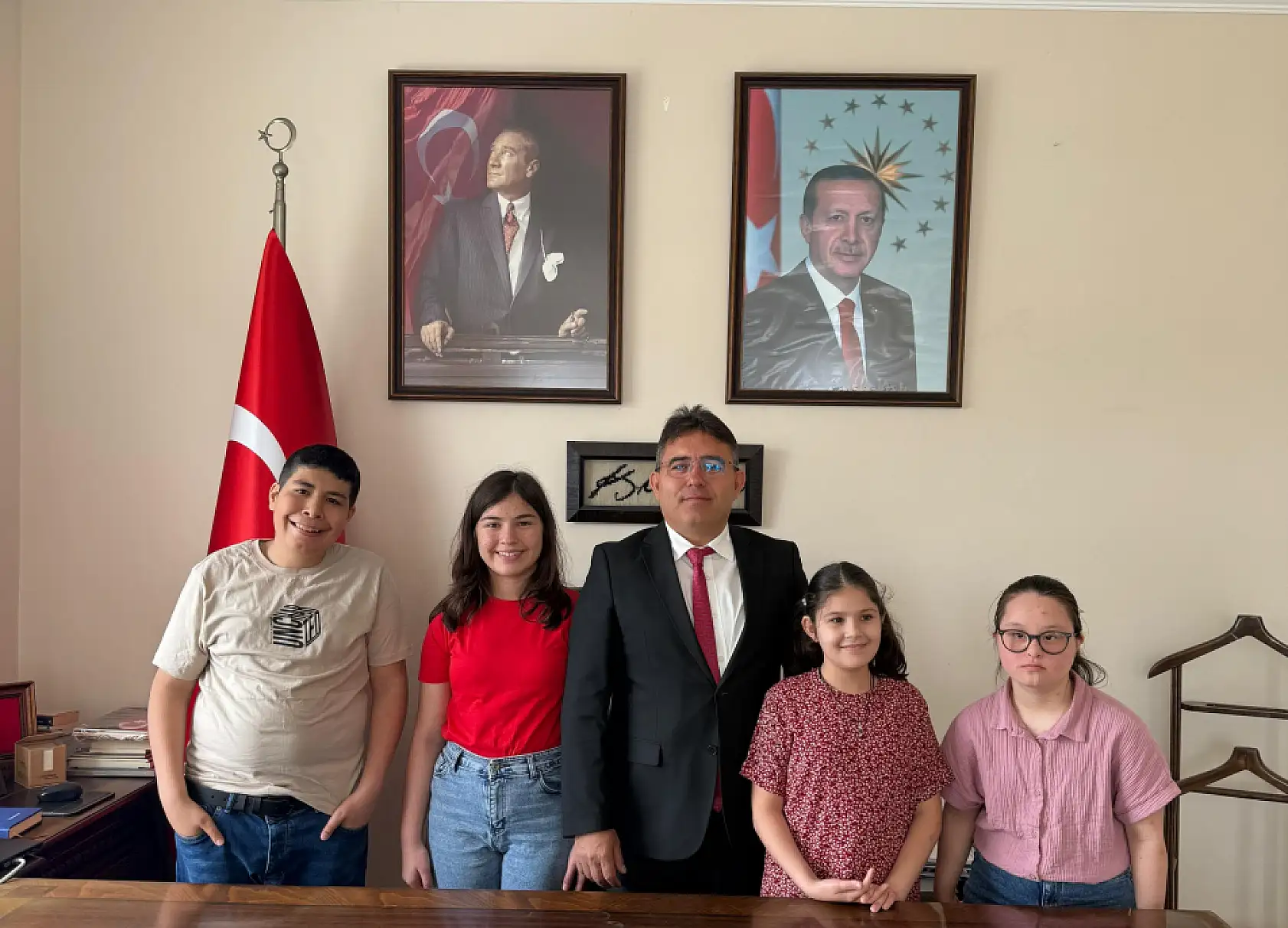 Kaymakam Kaya, özel öğrencileri ağırladı