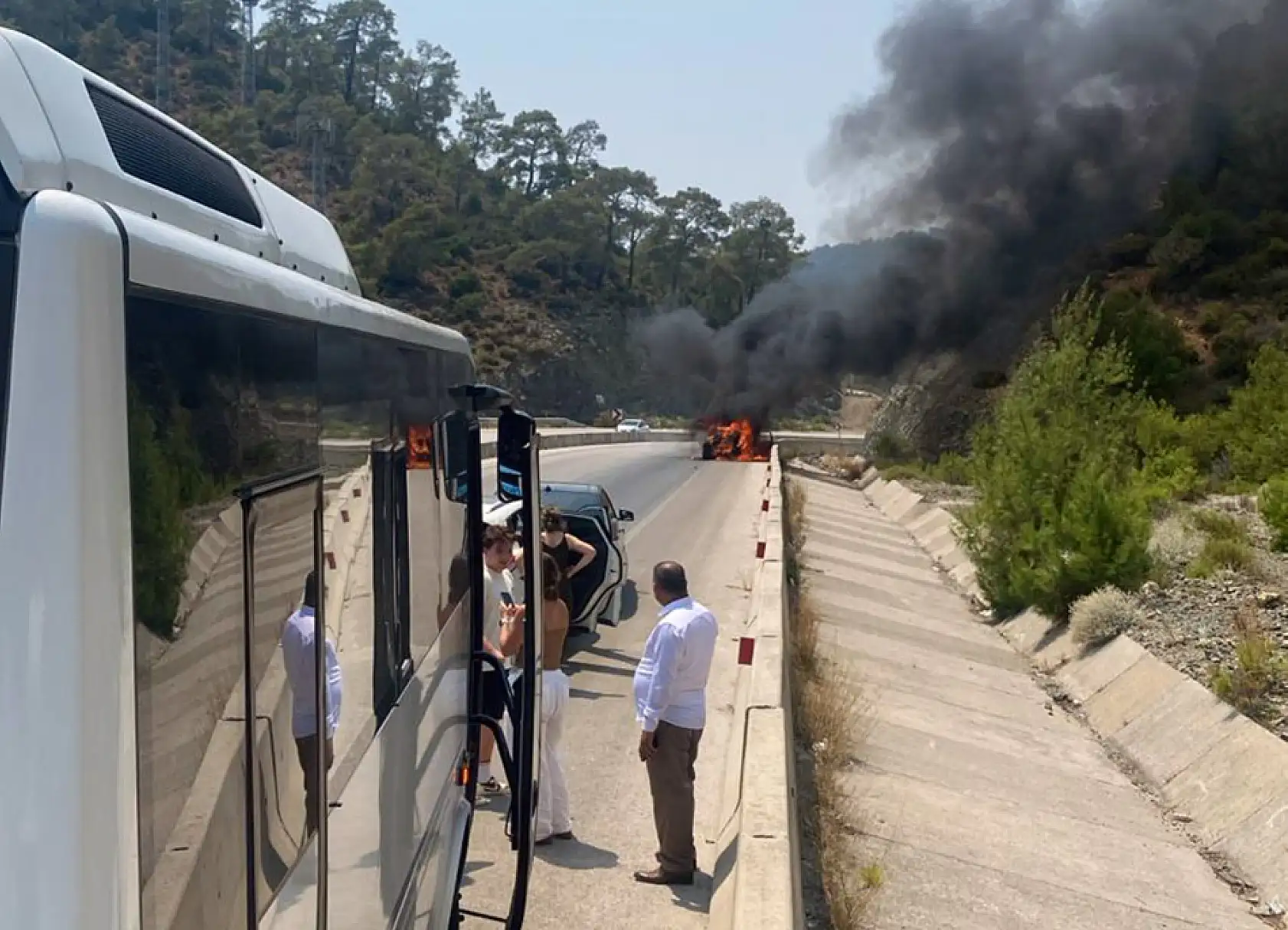 Fethiye'de araç yangını