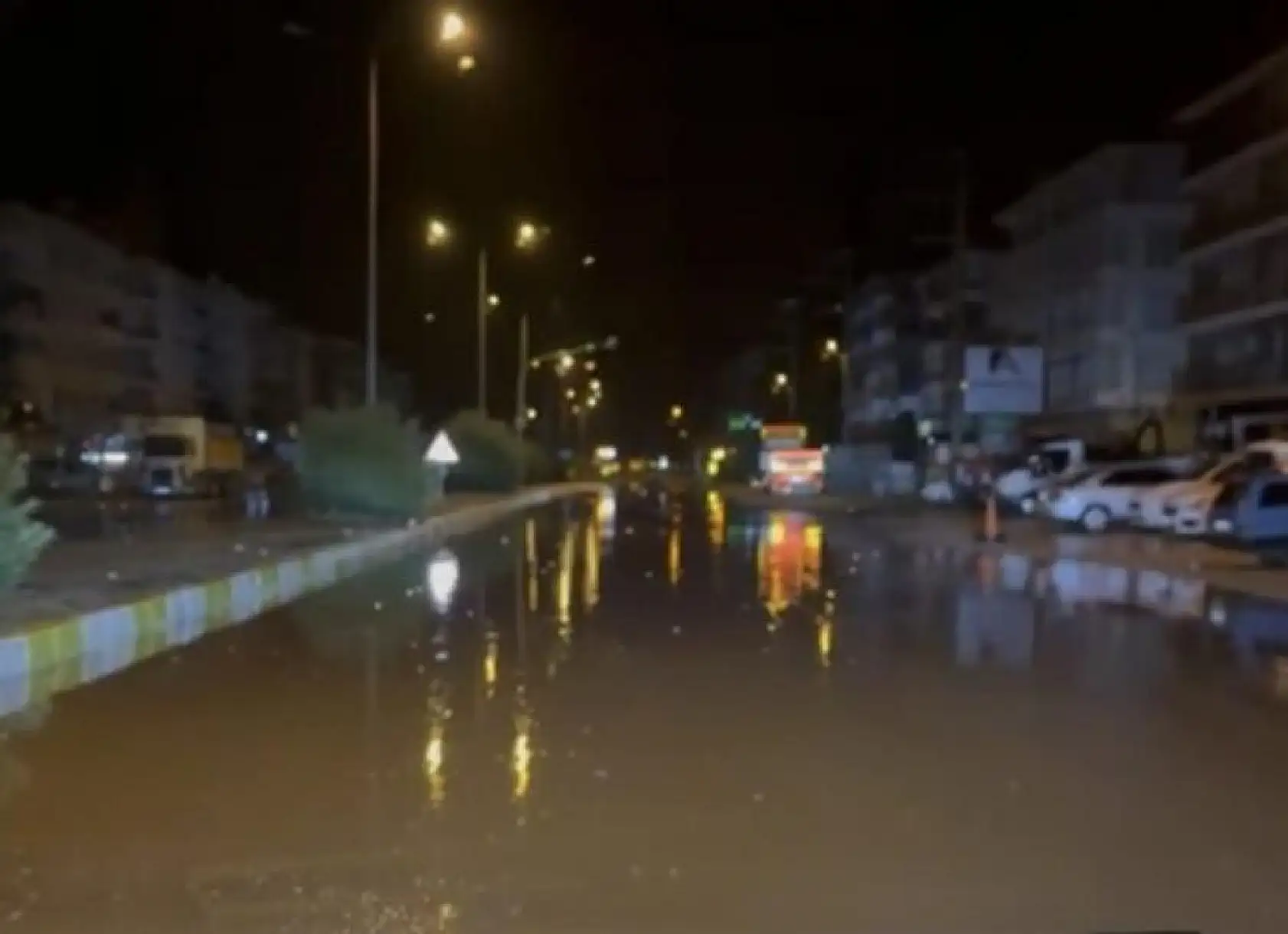 Çevre Yolu Yağış Sonrası Göle Döndü