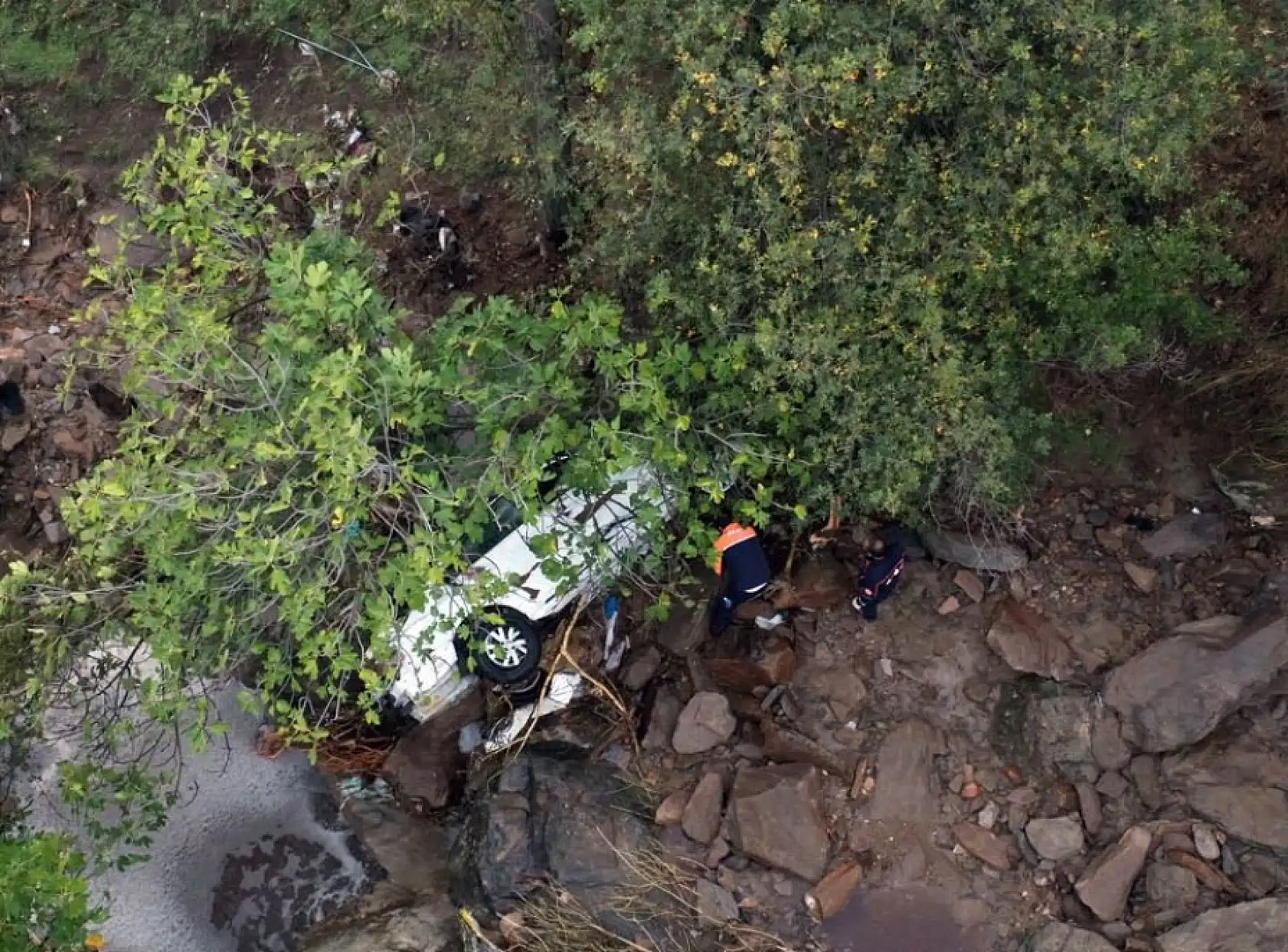 Şiddetli Yağmur, Ege'nin O İlinde 2 Can Aldı! 2 kişiyse kayıp