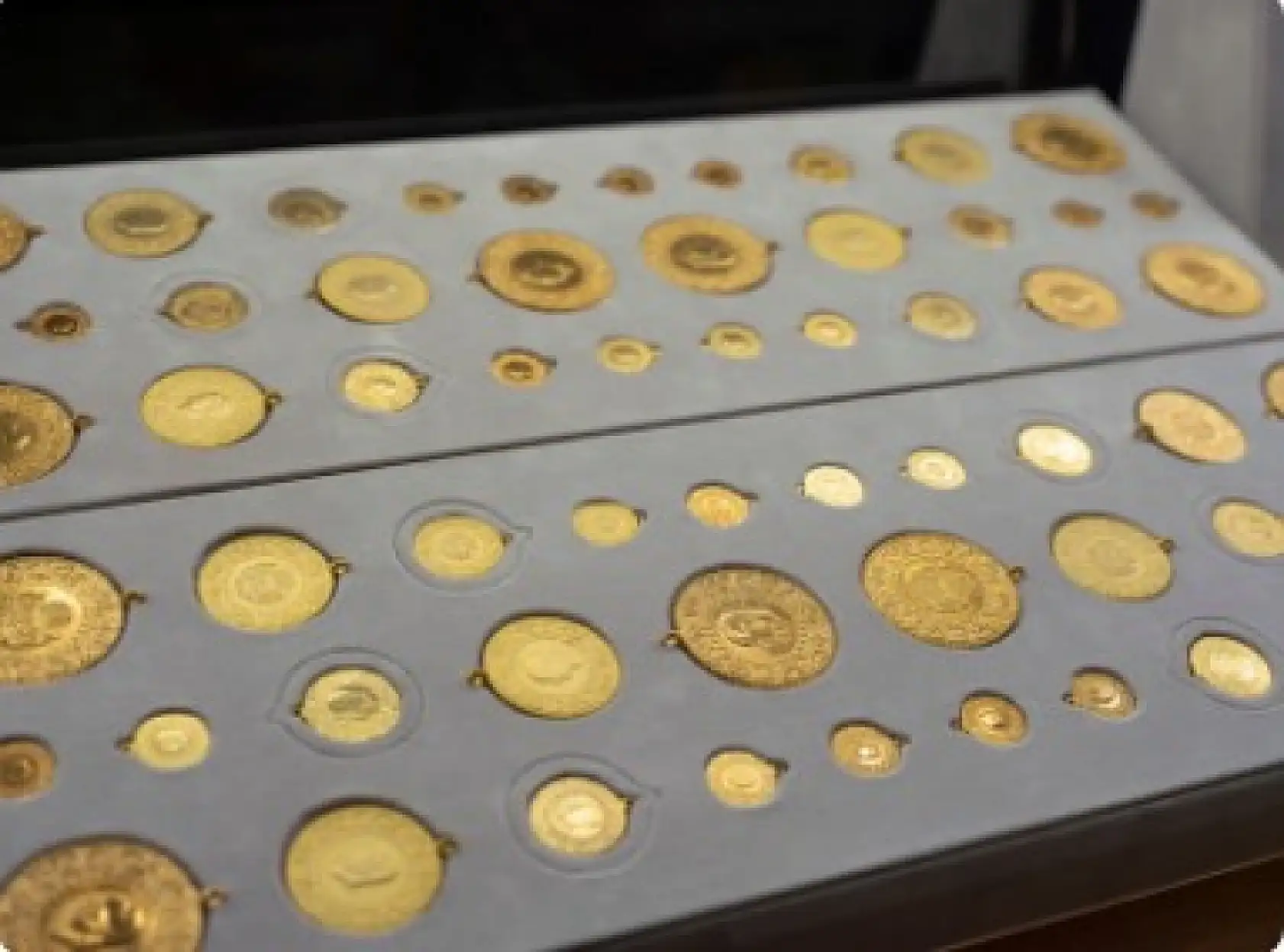 Altında ibre tersine döndü