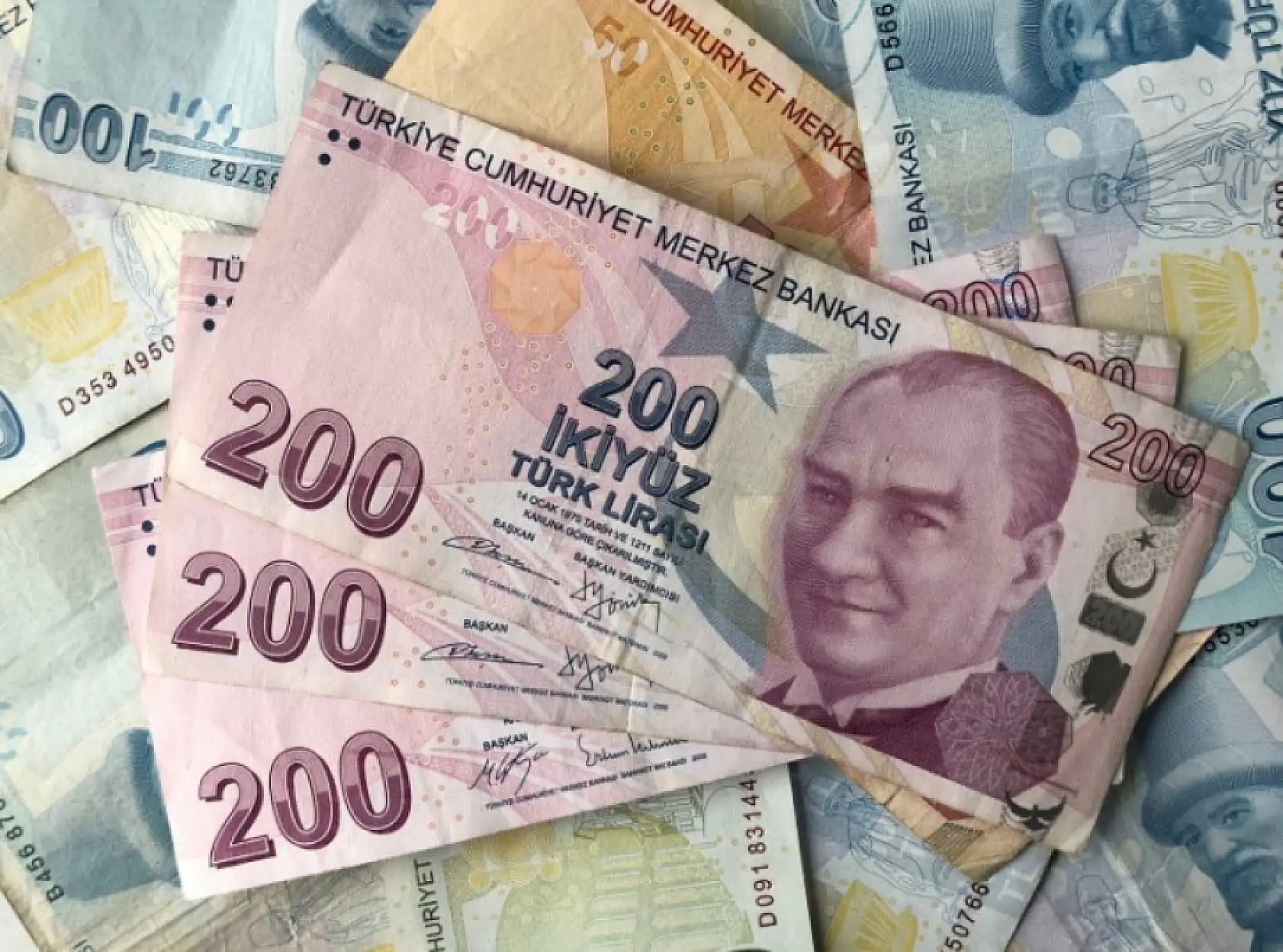 Hepimizin Aklındaki Soru: Neden Daha Fazla Para Basarak Ülkenin Borçlarını Ödemiyoruz?