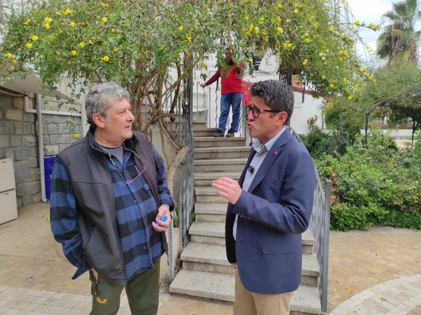 Aday Kökten, Esnaf Ziyaretlerinde Bulundu