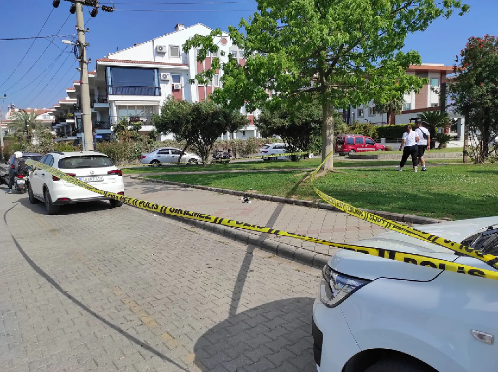 Fethiye'de iki grup arasında silahlı kavga 2 kişi yaralandı