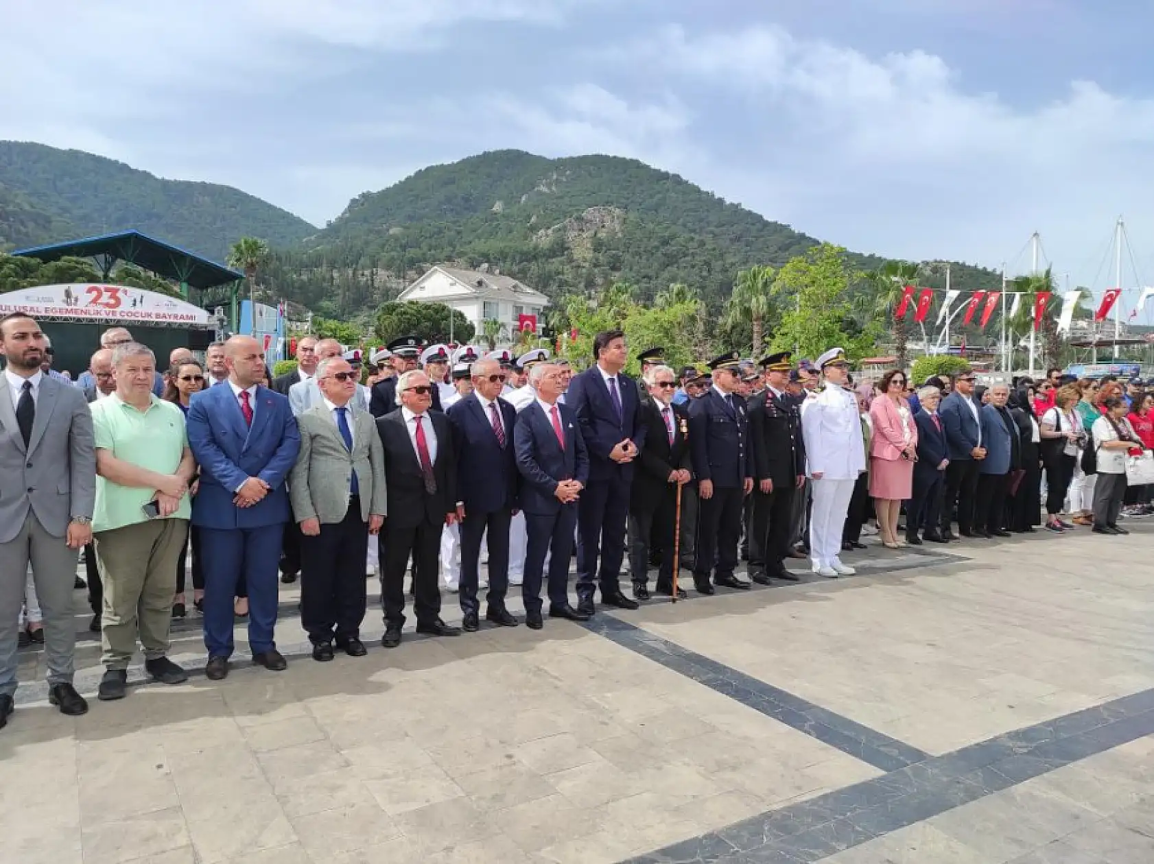 Fethiye'de 23 Nisan coşkuyla kutlandı