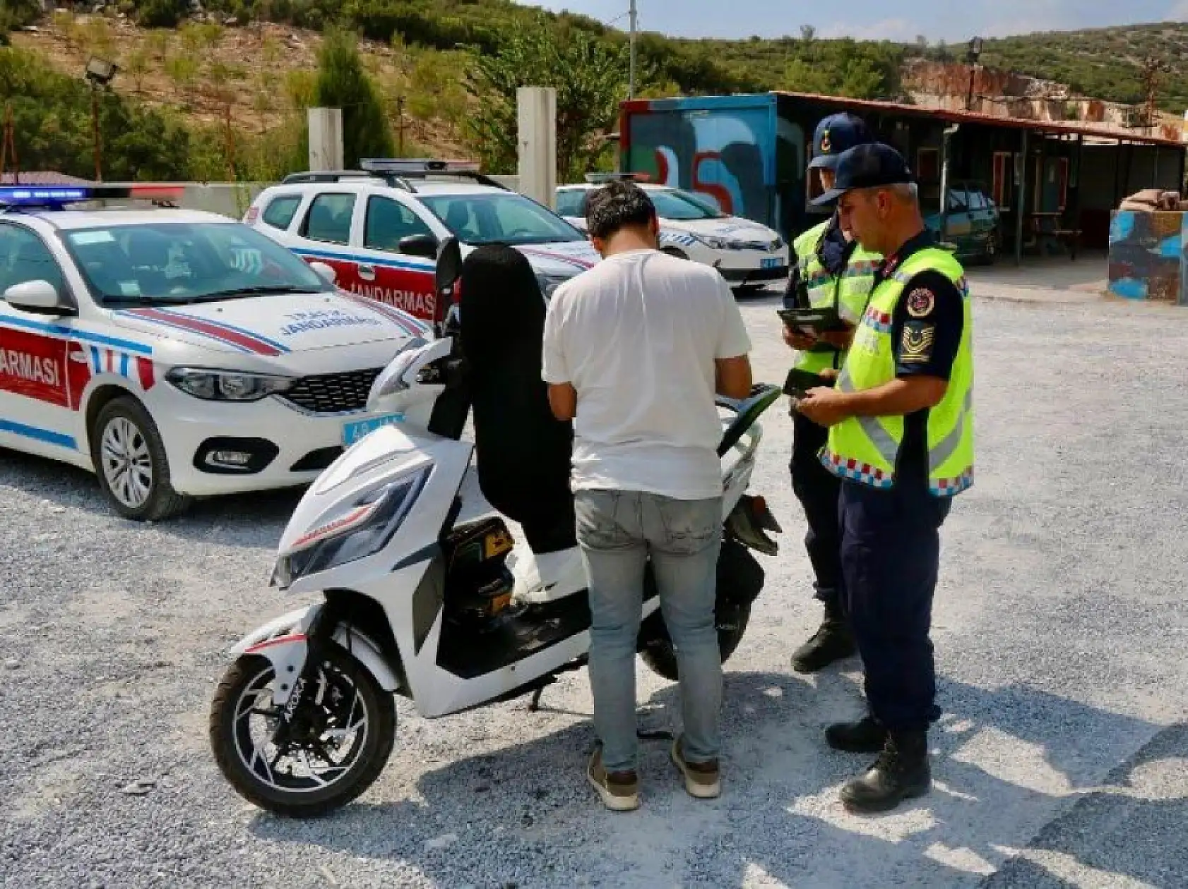 Muğla İl Jandarma Komutanlığı'ndan motosiklet ve motorlu bisiklet denetimi