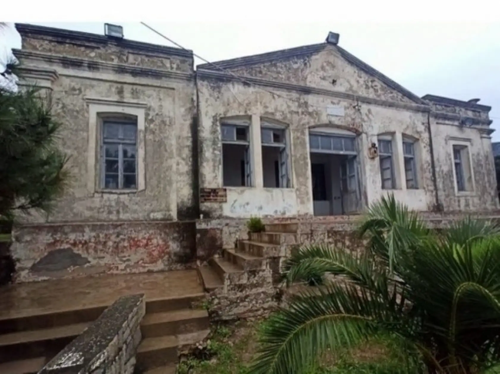 Datça Kaymakamı Murat Atıcı, Cumalı İlkokulunu inceledi