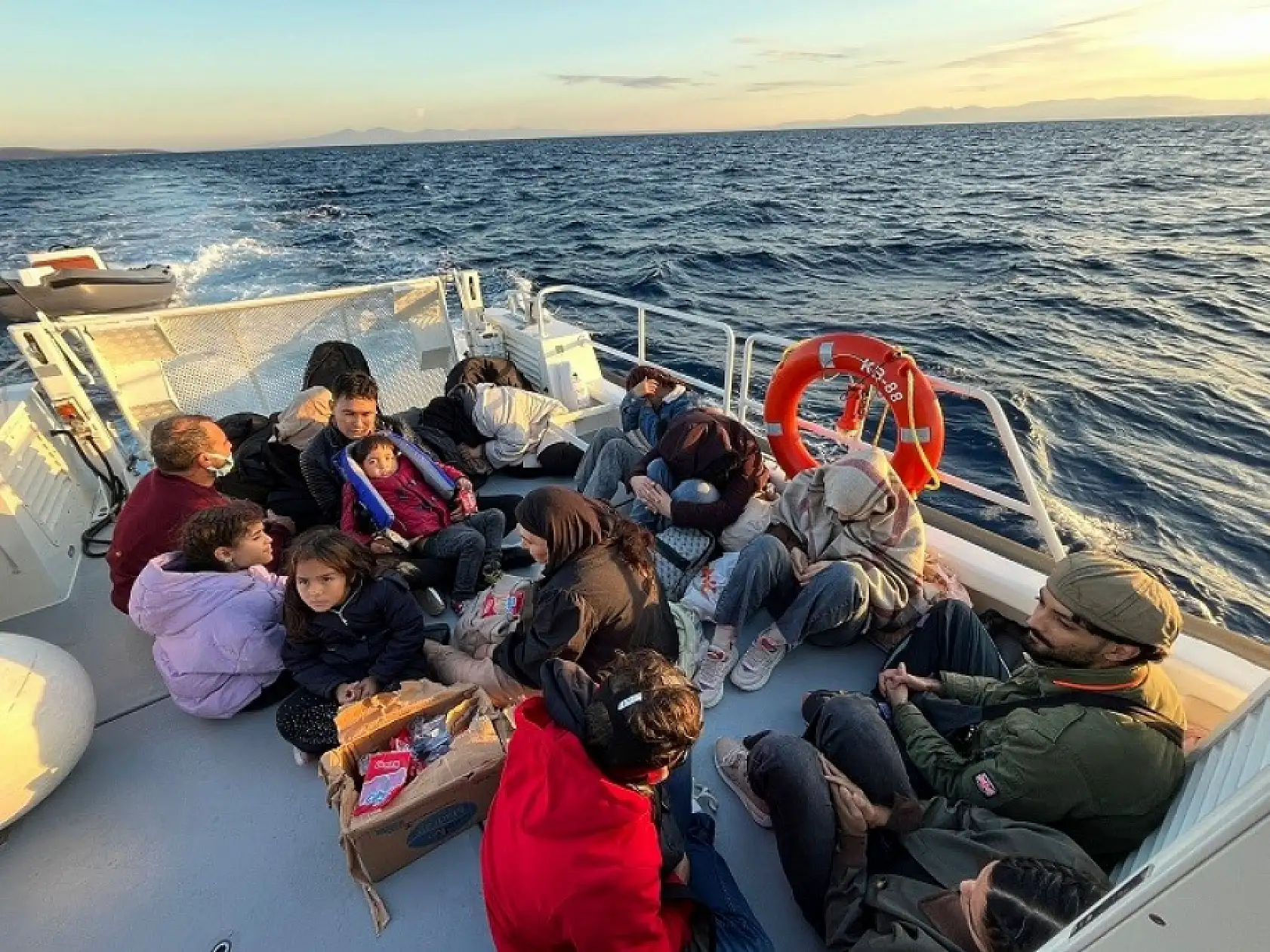 Bodrum'da 24 düzensiz göçmen yakalandı, 19'u kurtarıldı