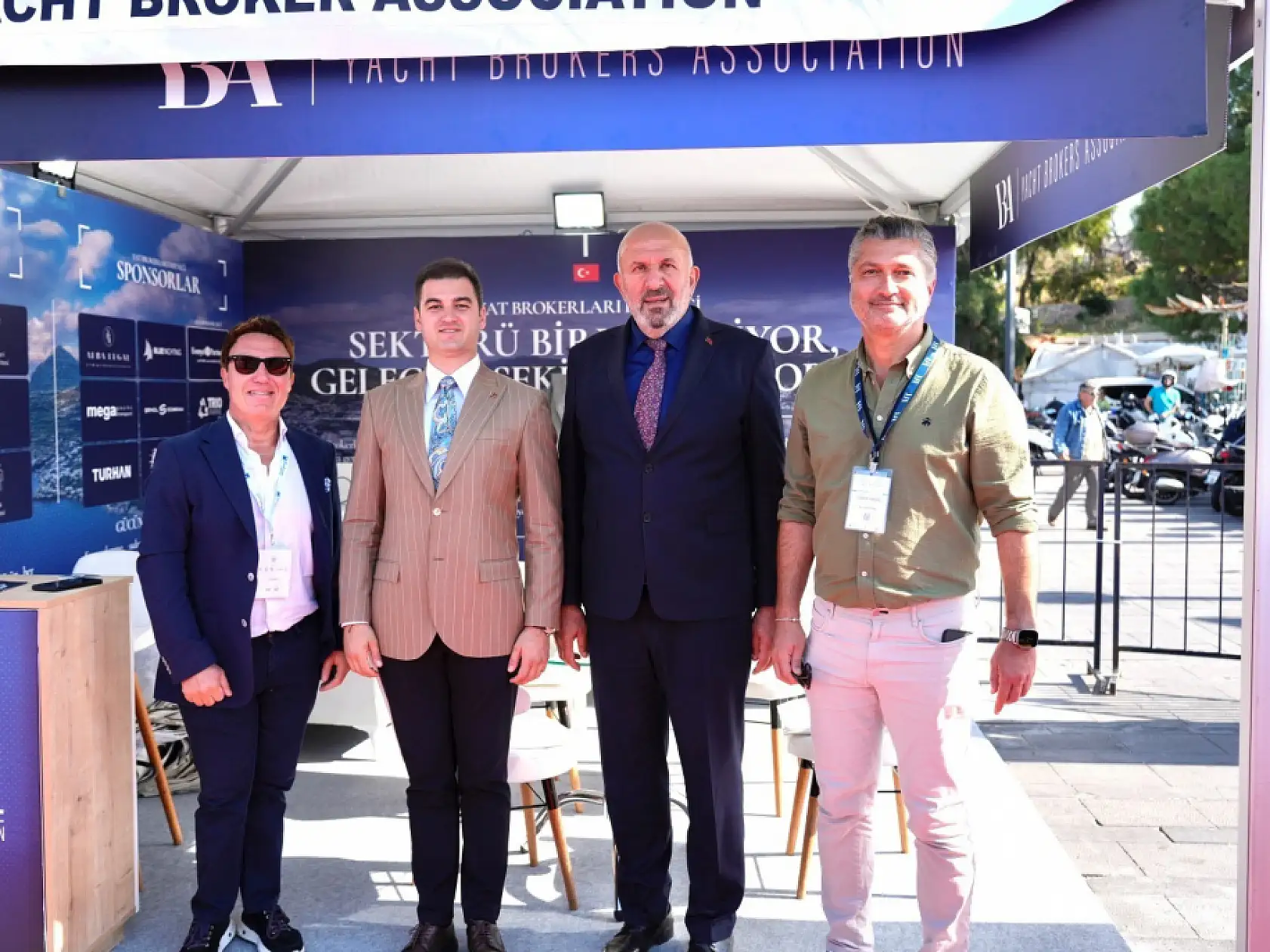 Başkan Mandalinci, Türkiye Muhtarlar Konfederasyonu Genel Başkanı Delibalta'yı ağırladı