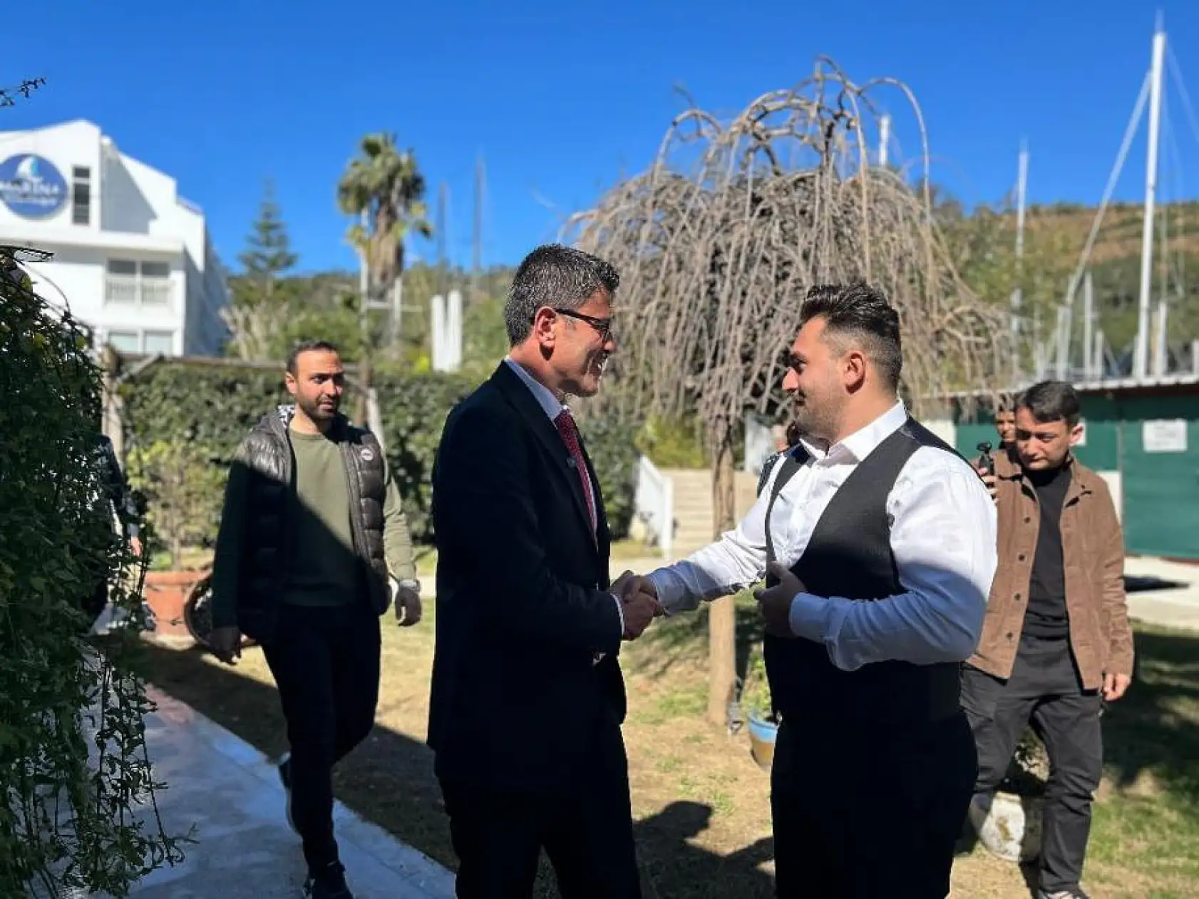 Başkan Adayı Kökten, Yardım Etkinliğine Katıldı